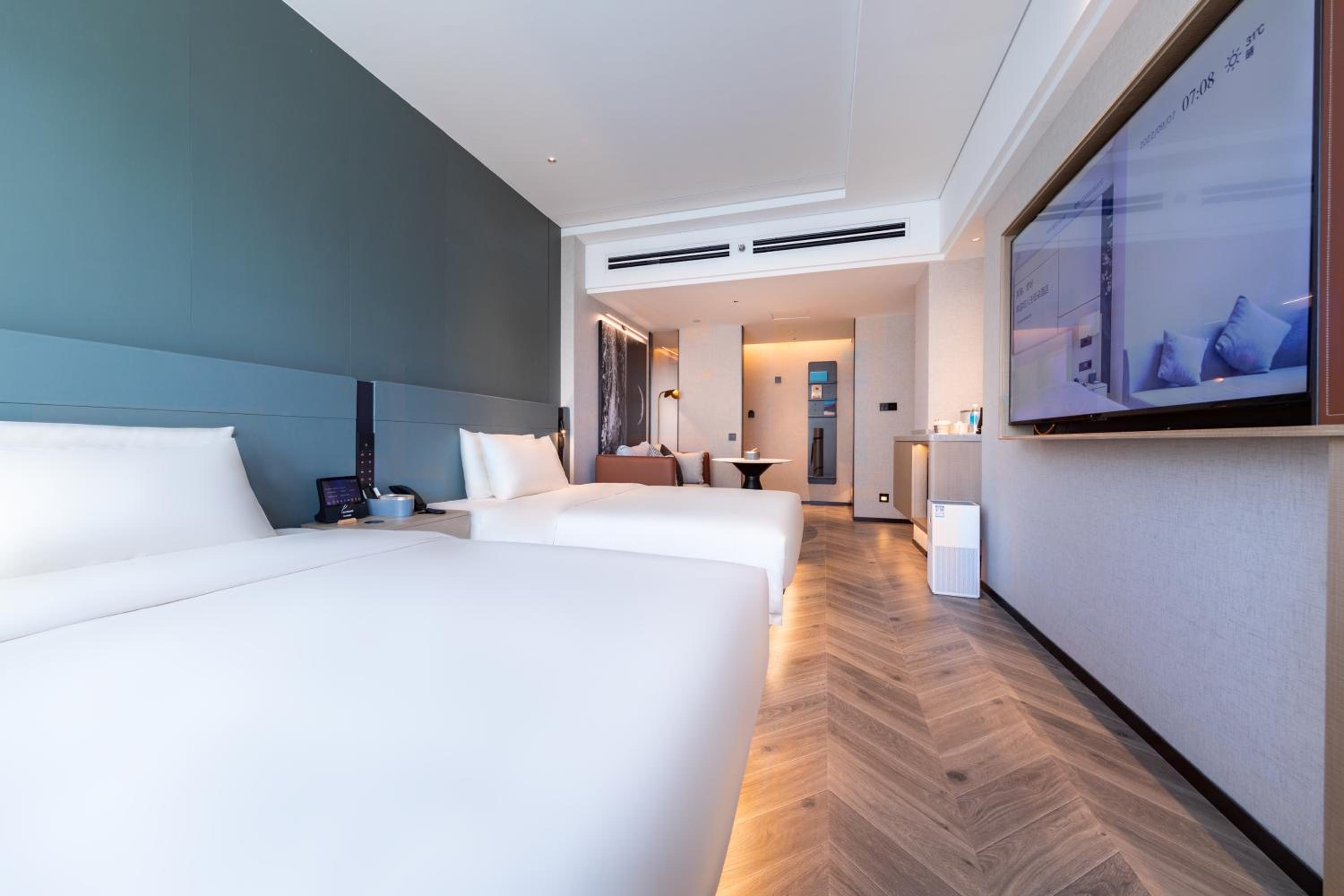 Jimu Double Room with Bathtub
