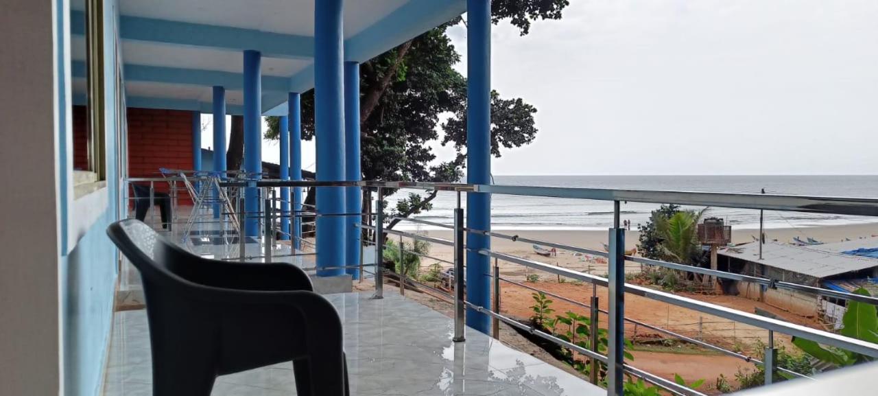 Deluxe Double Room with Sea View - Photo 4