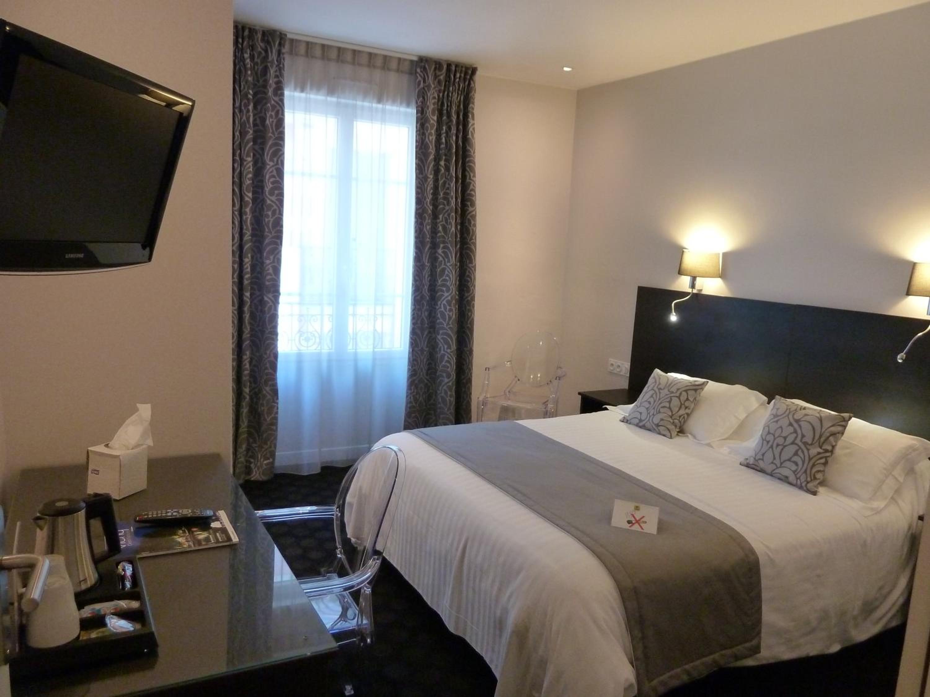 Comfort Double Room with Shower - Photo 2