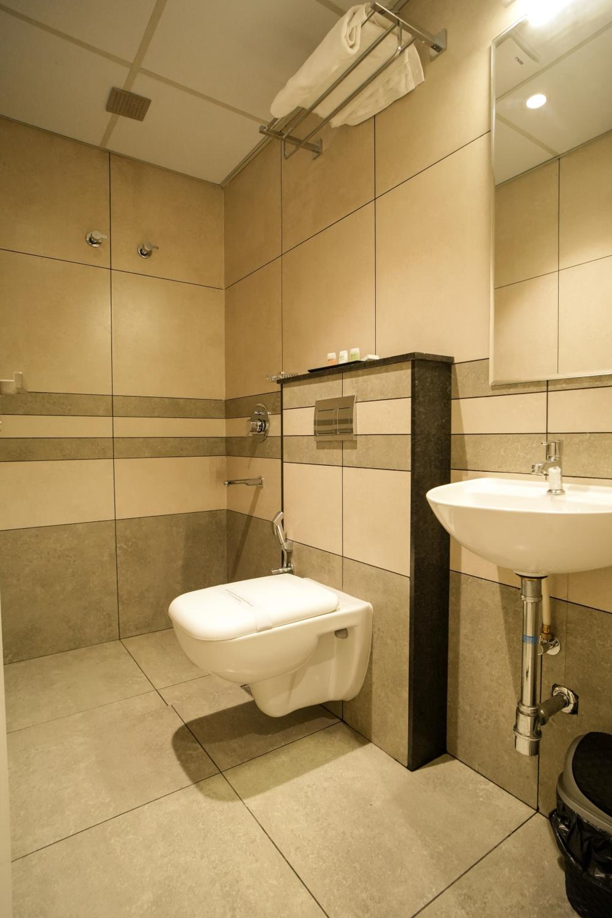 Superior Triple Room photo 3
