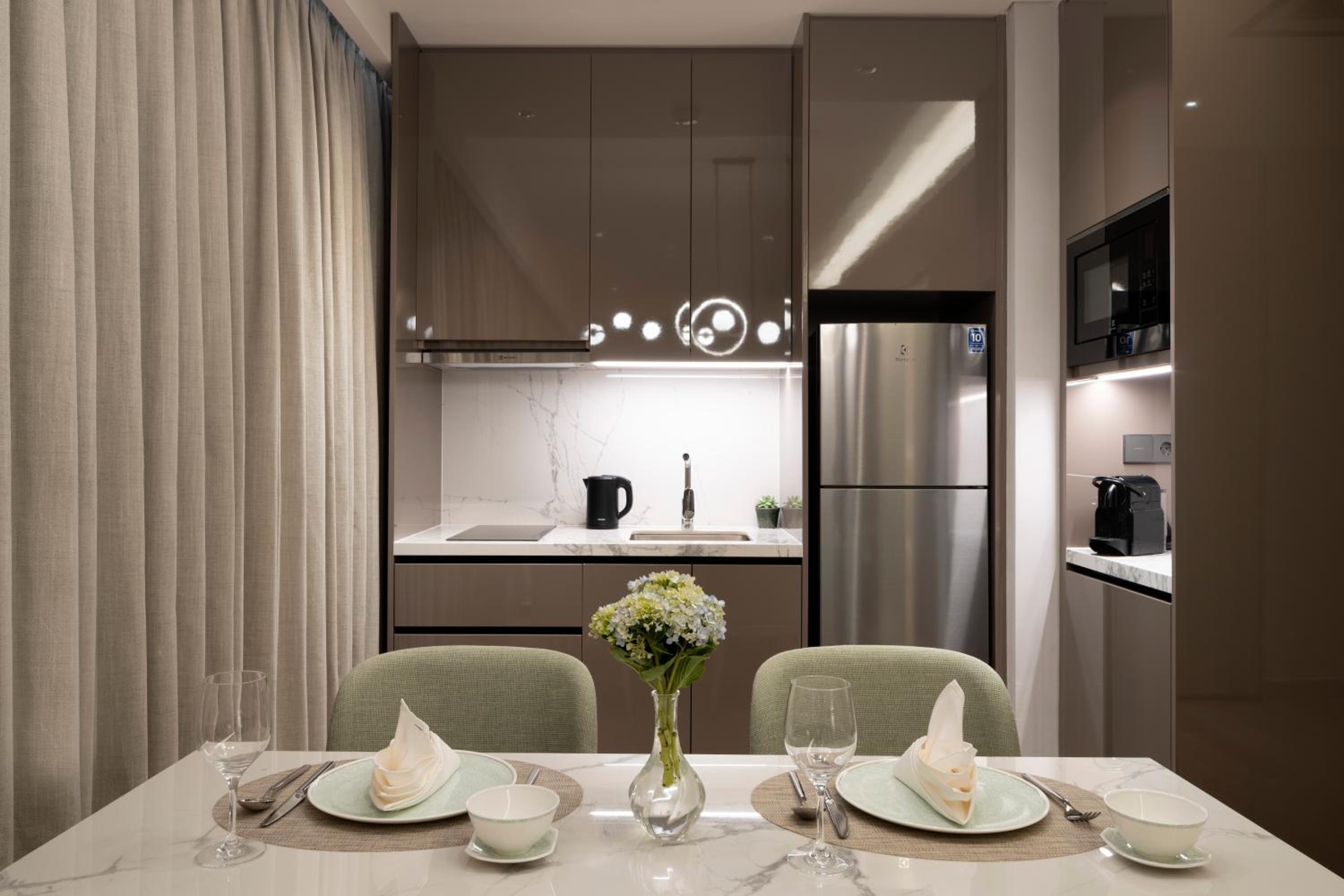 One-Bedroom Executive Suite - Photo 5