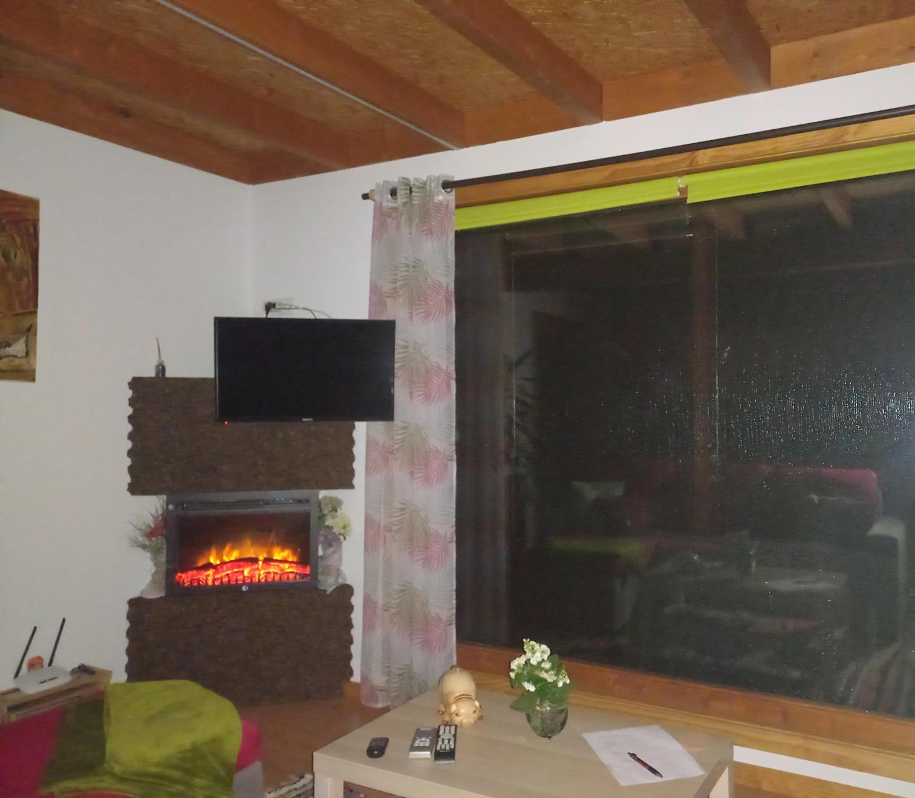 Two-Bedroom House - Photo 35