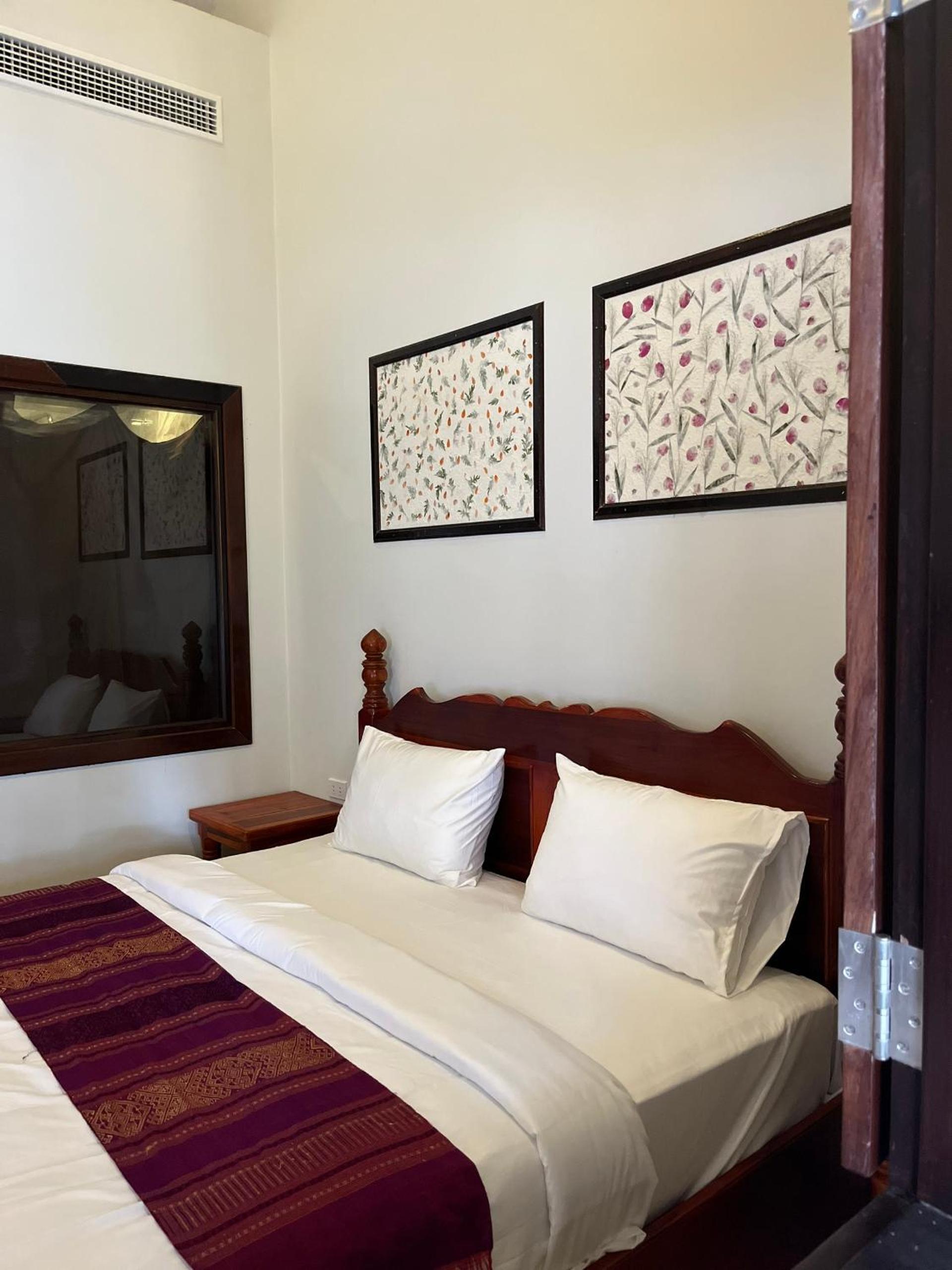 Double Room With Balcony - Photo 21