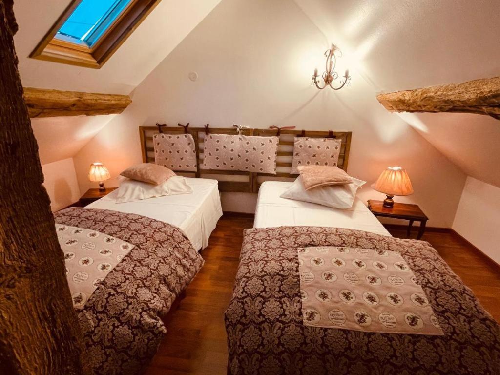 Two-Bedroom House photo 3