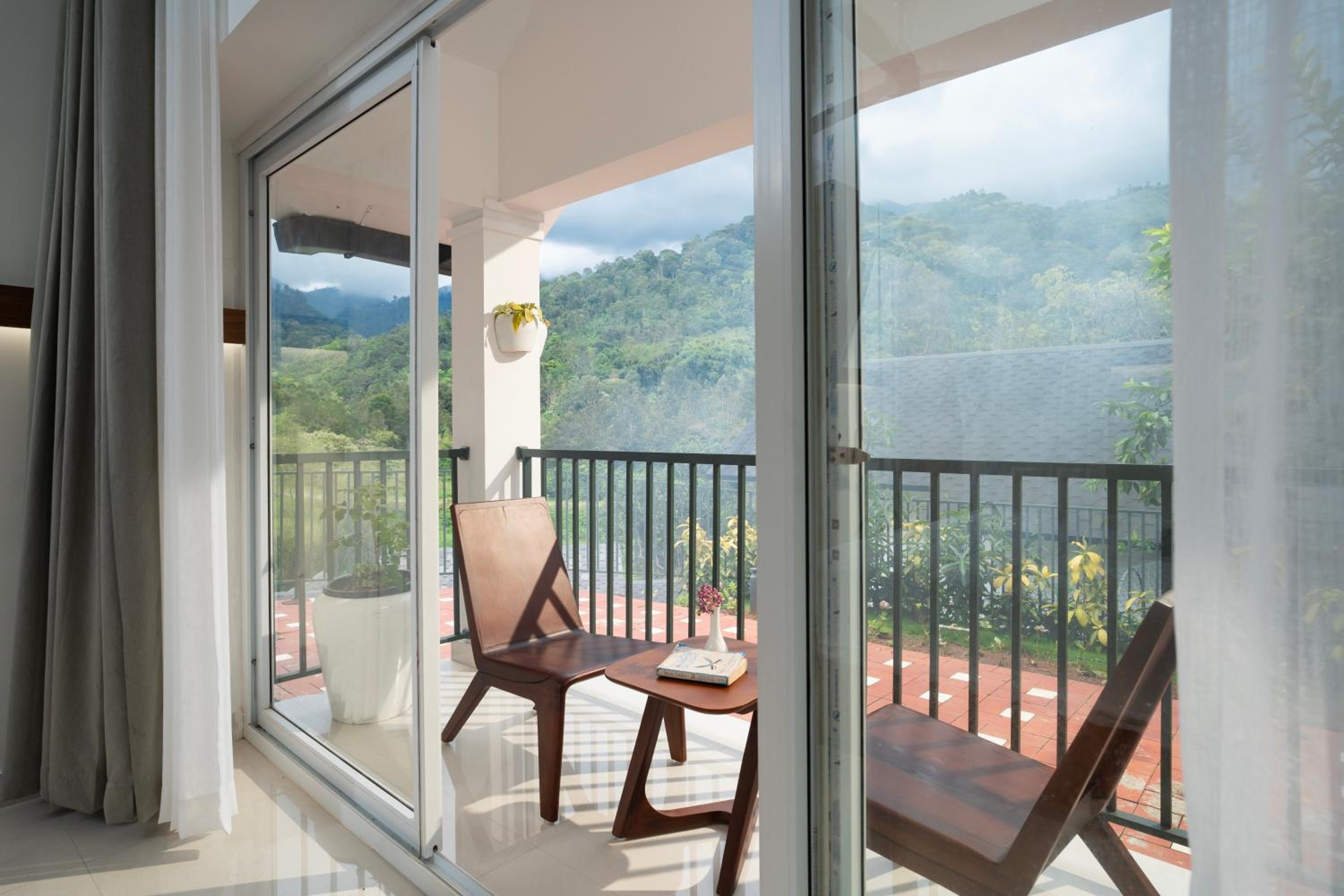 Double Room with Mountain View