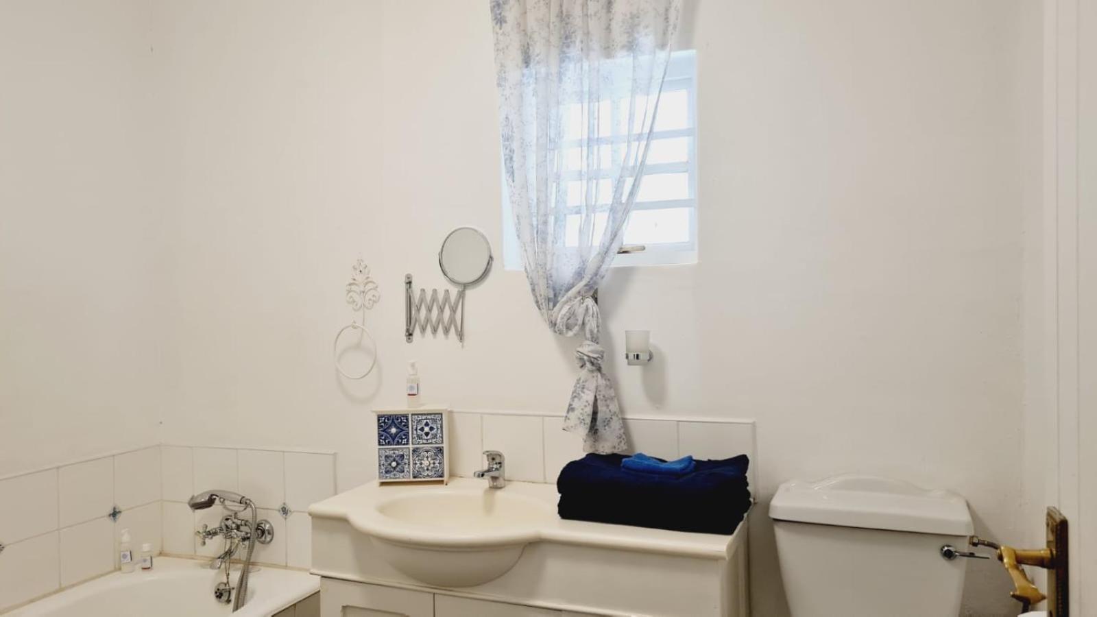 Large Double Room photo 2