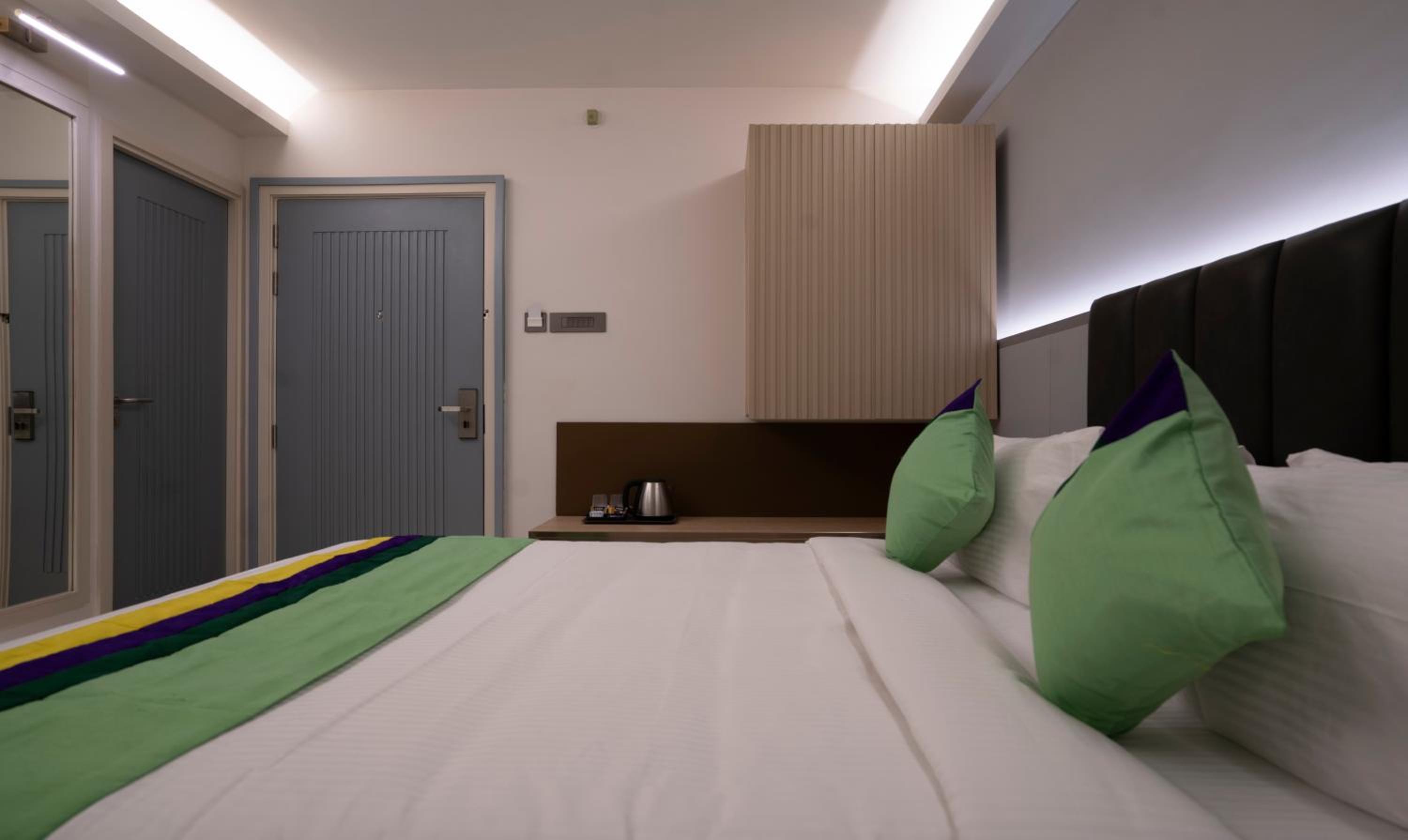 Standard Double Room photo 2