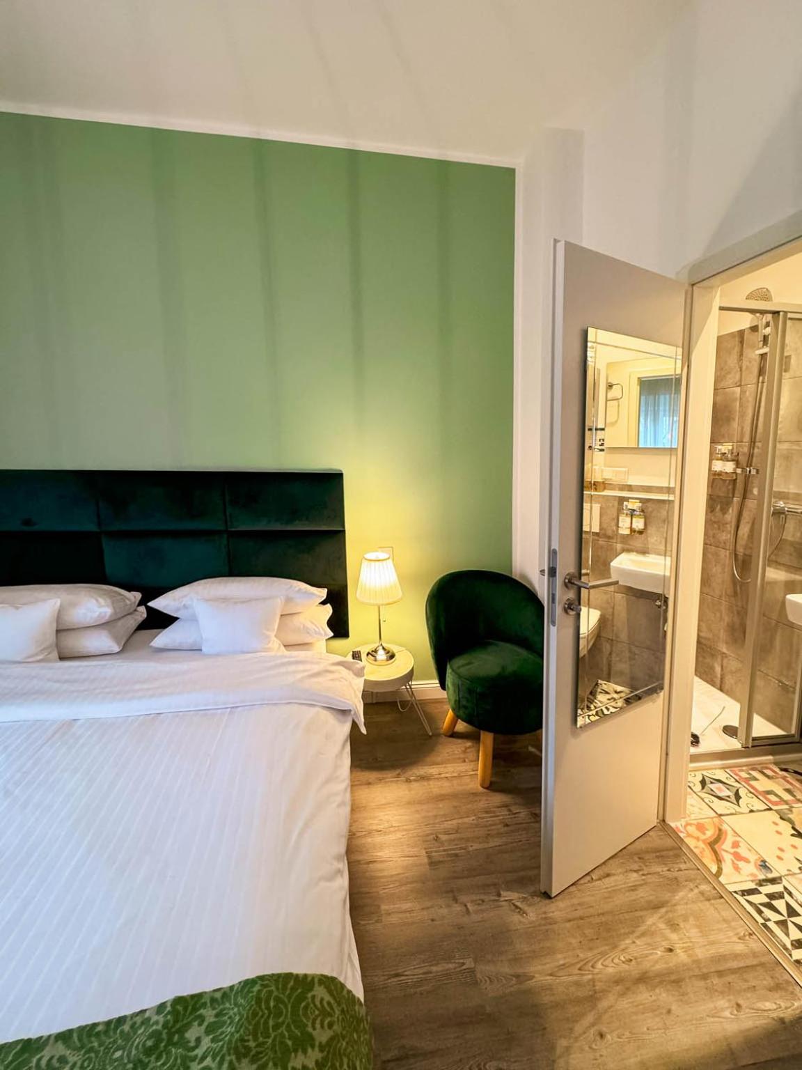 Superior Double Room - Photo 1