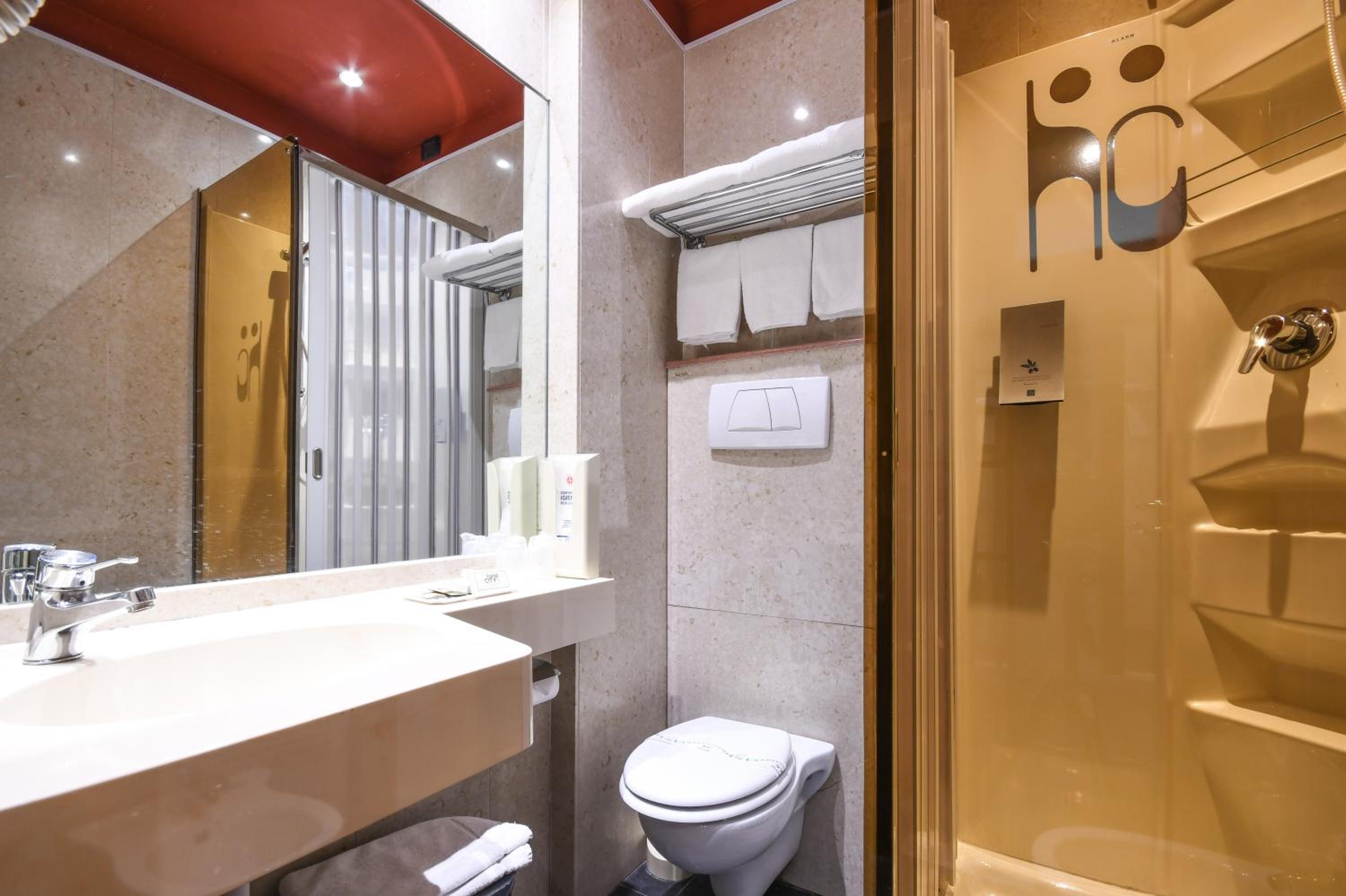 Classic Double Room - Photo 2