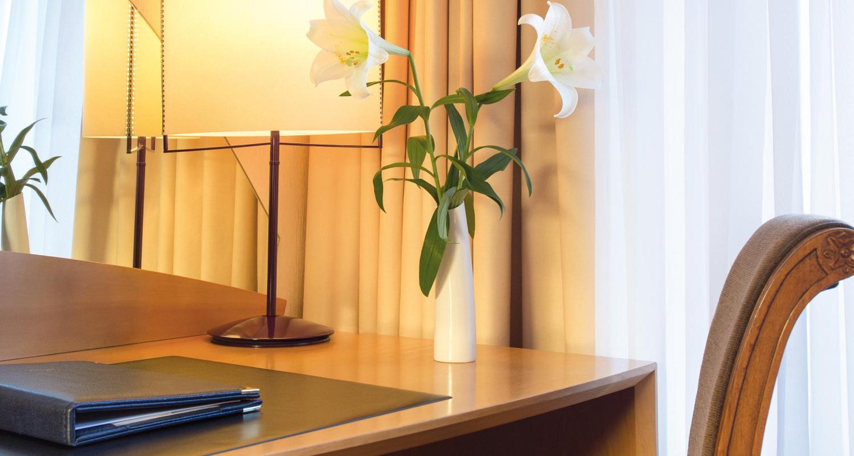Standard Twin Room - Photo 5