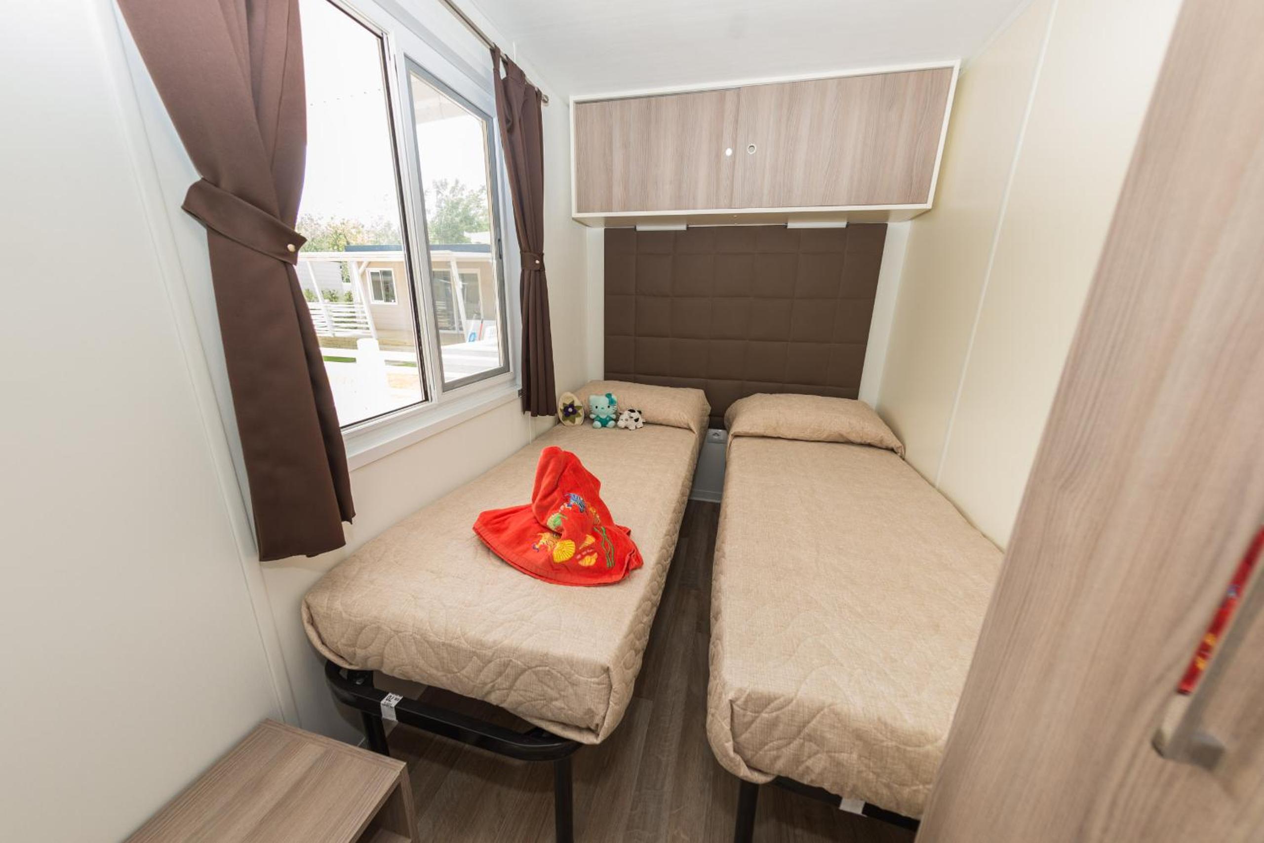 Mobile Home Luxury - Photo 5