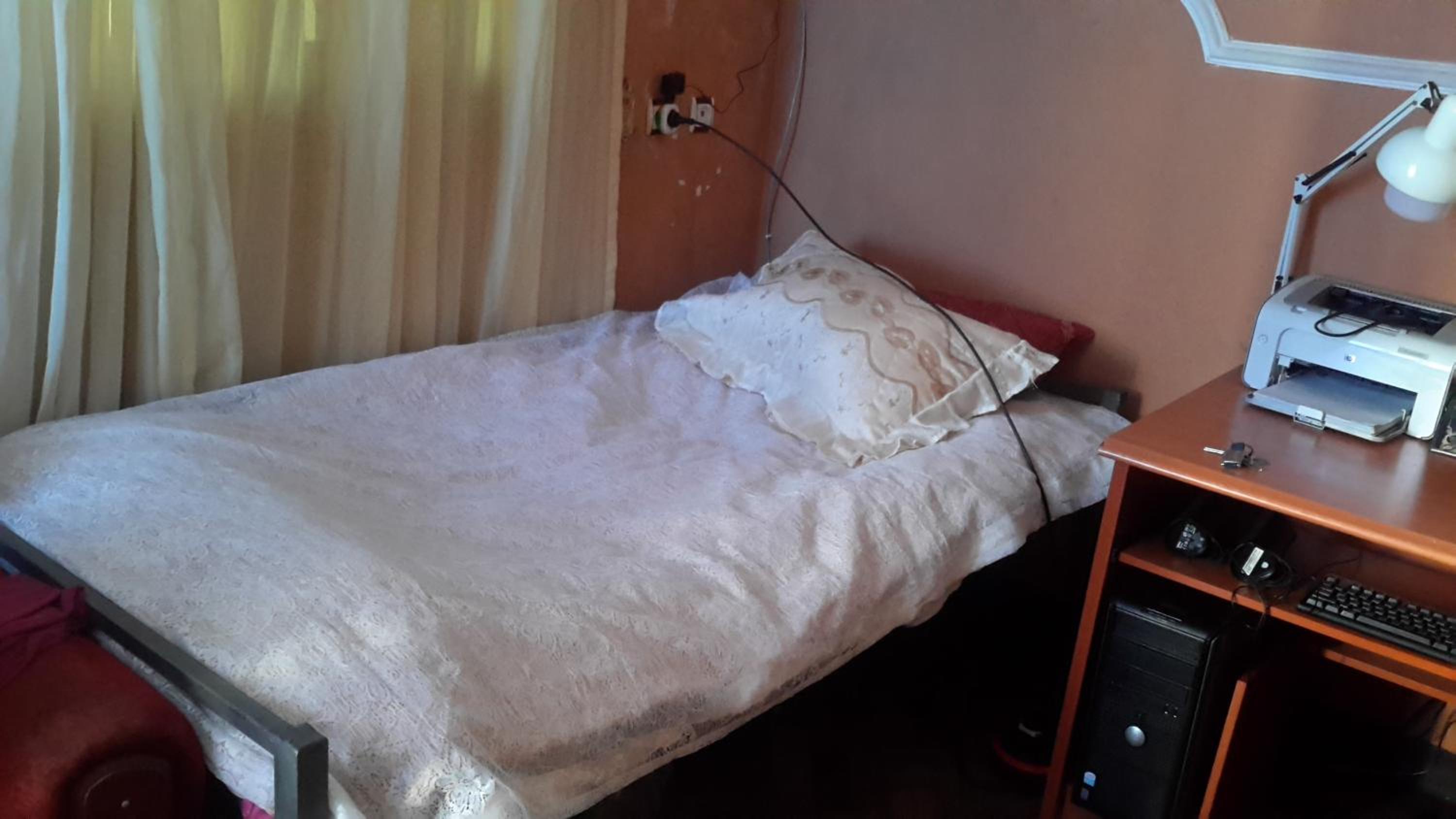 Economy Twin Room photo 1
