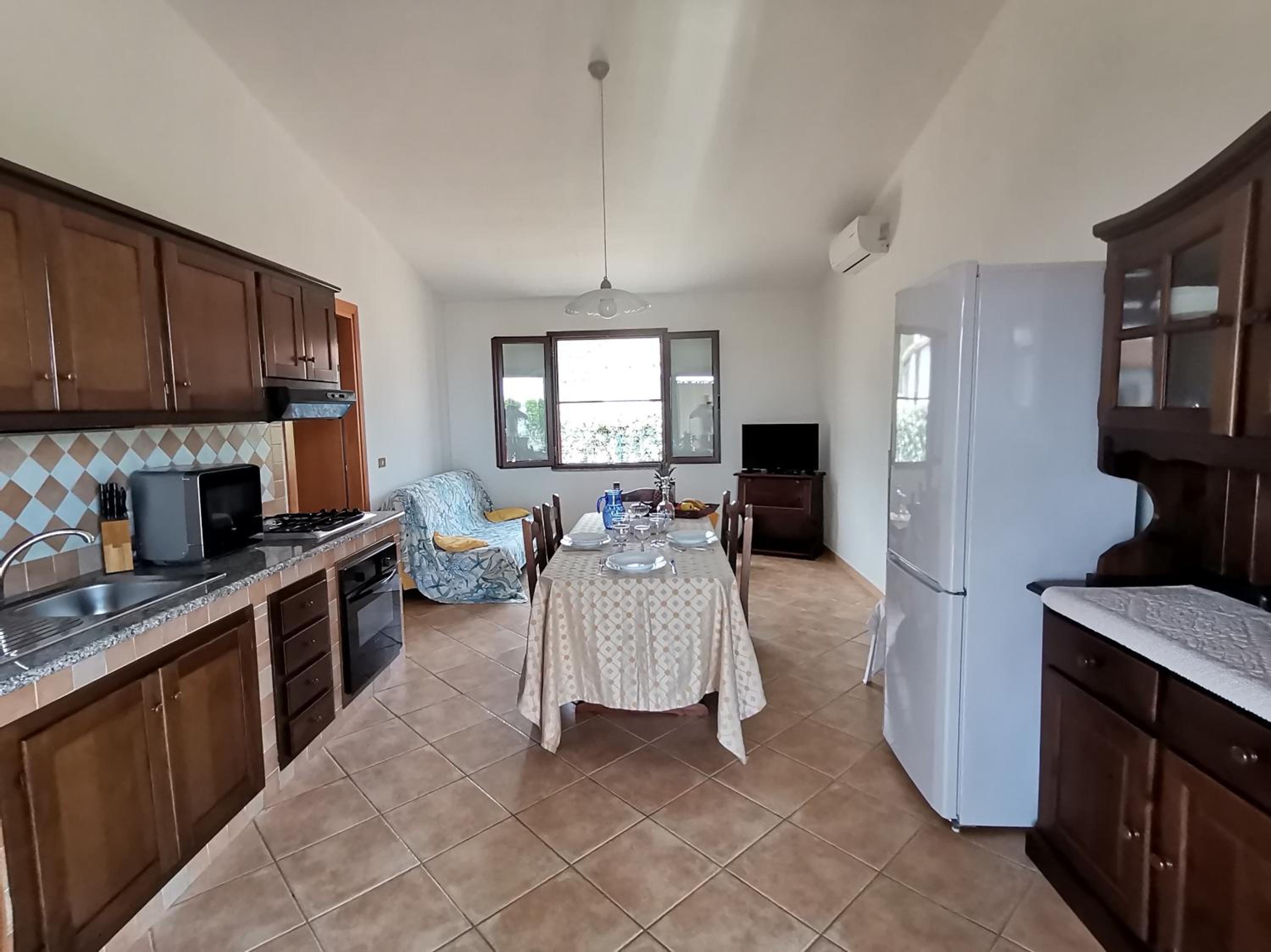 Three-Bedroom House photo 2