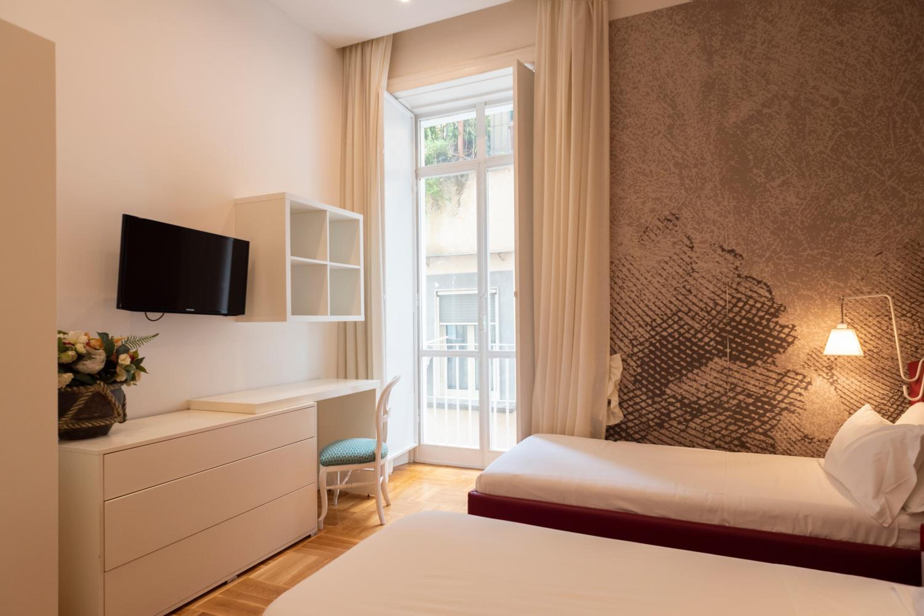 Twin Room with Private External Bathroom