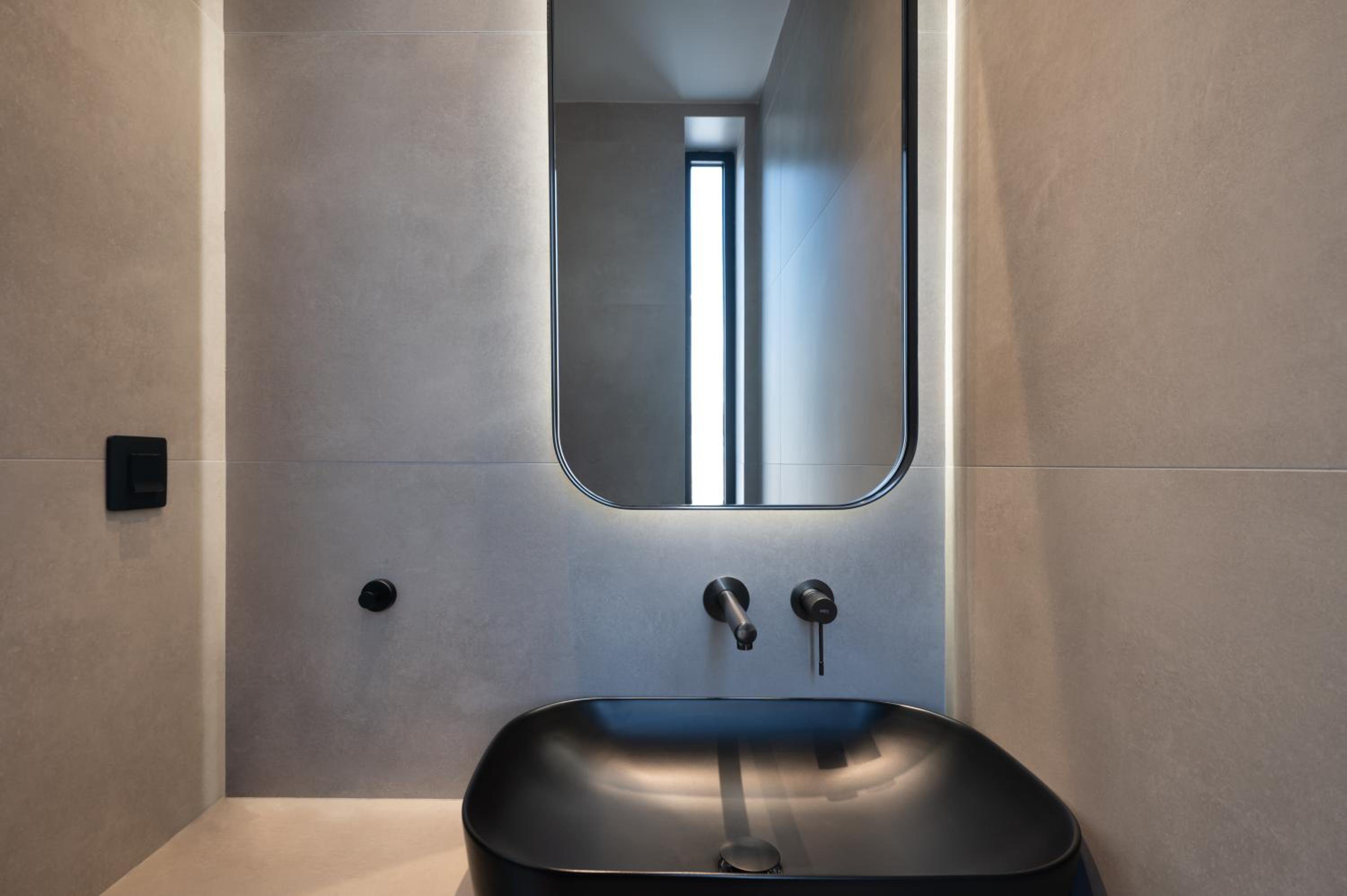 Deluxe Jacuzzi Suite photo 3