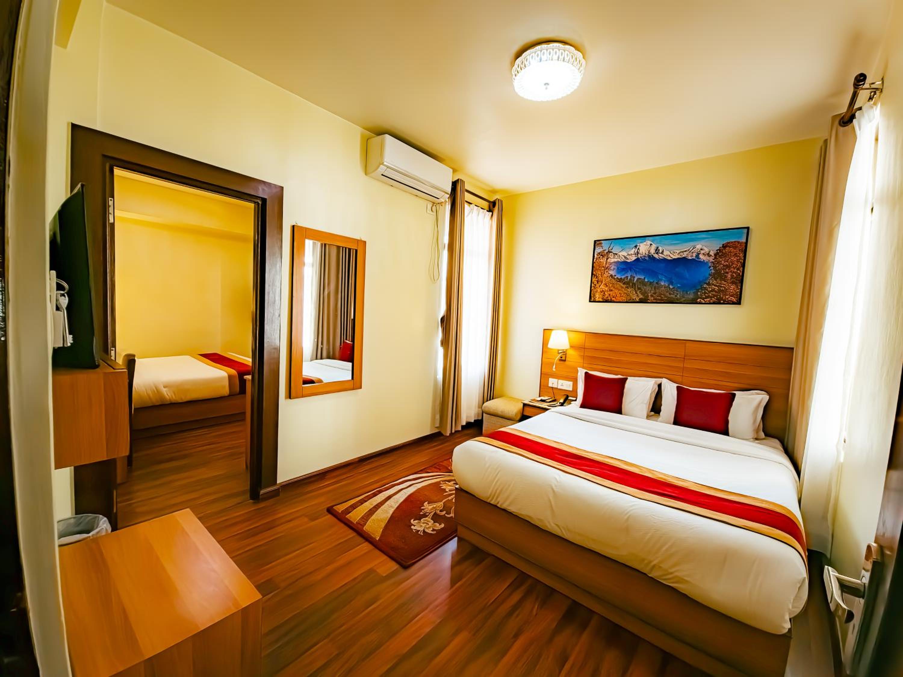 Deluxe Family Suite with Complimentary Airport Pickup for International Flights