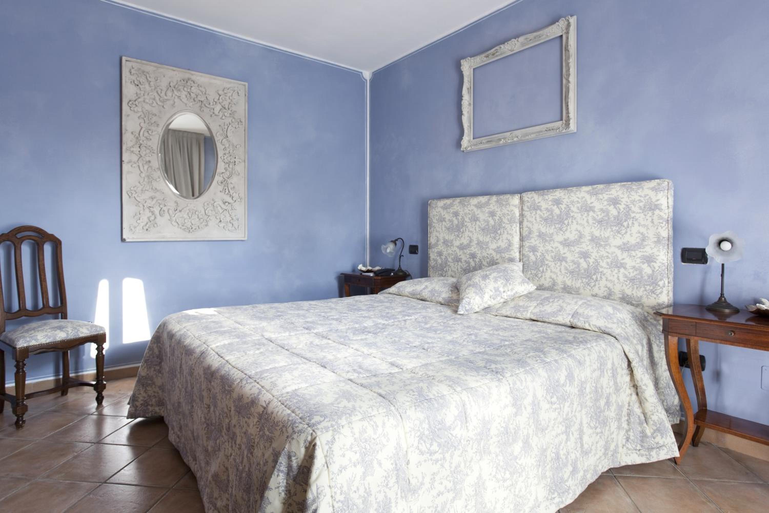 Double or Twin Room - Photo 1