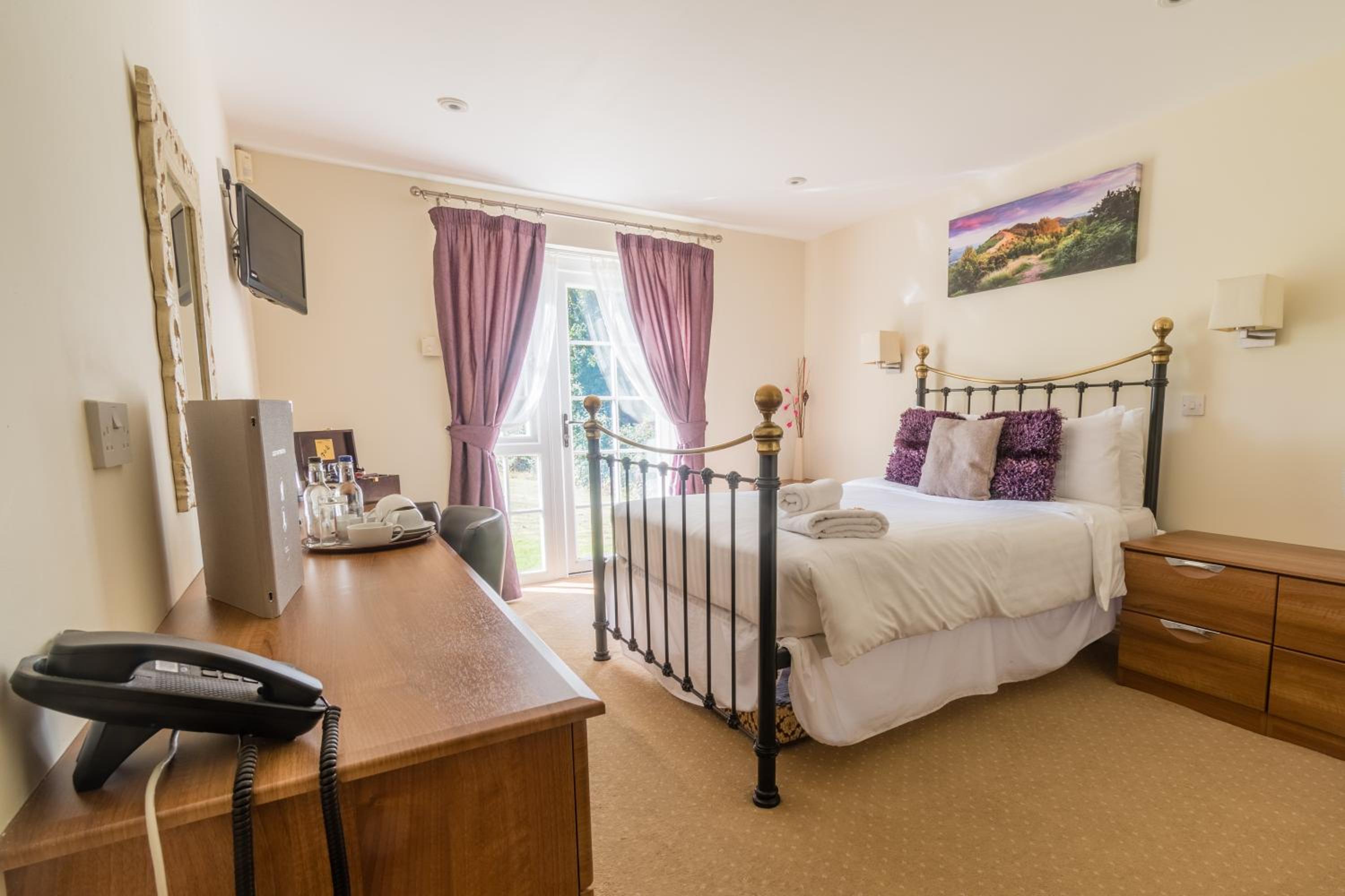 Double Room - Photo 6