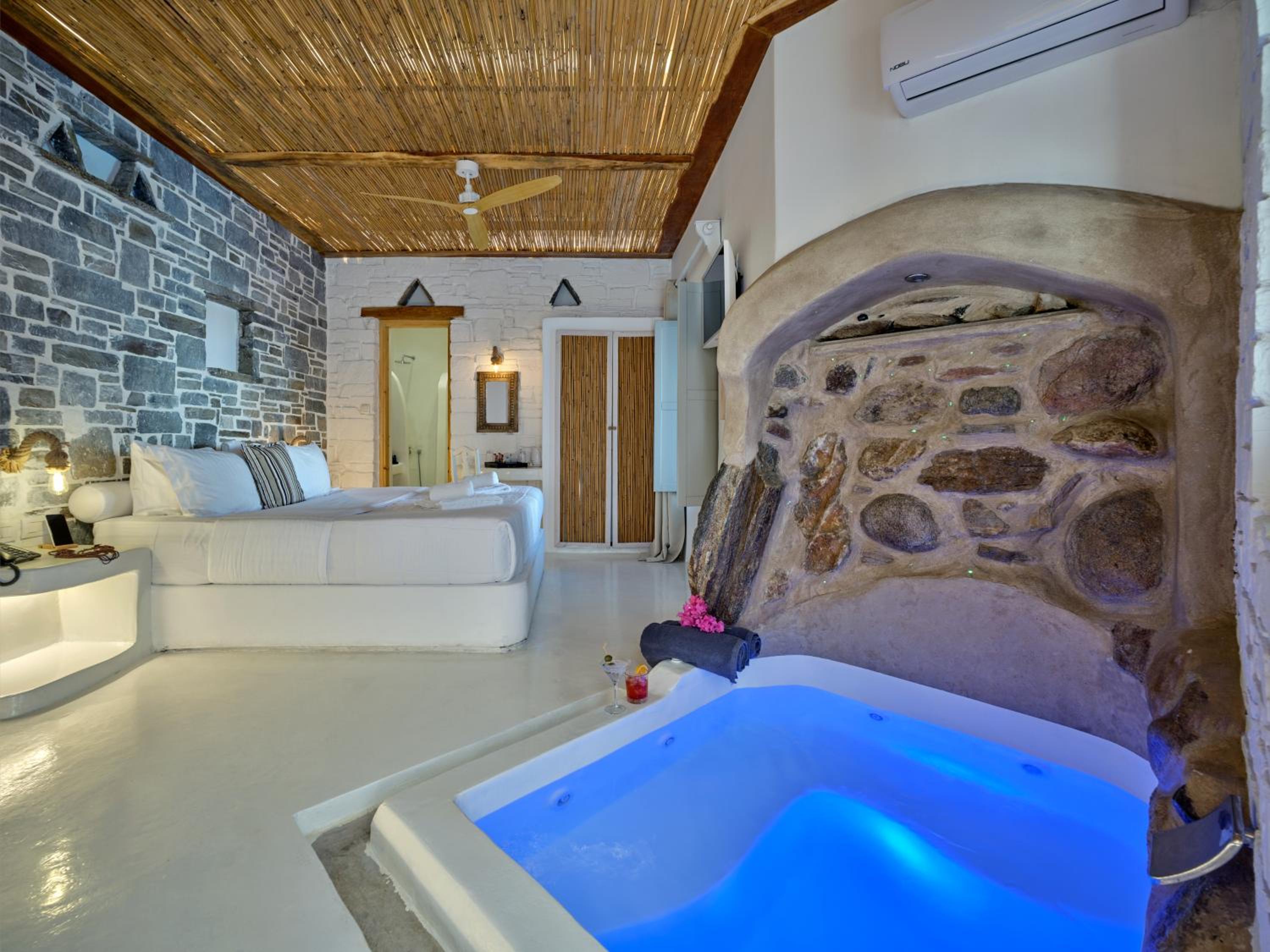Superior Double Room - Photo 17