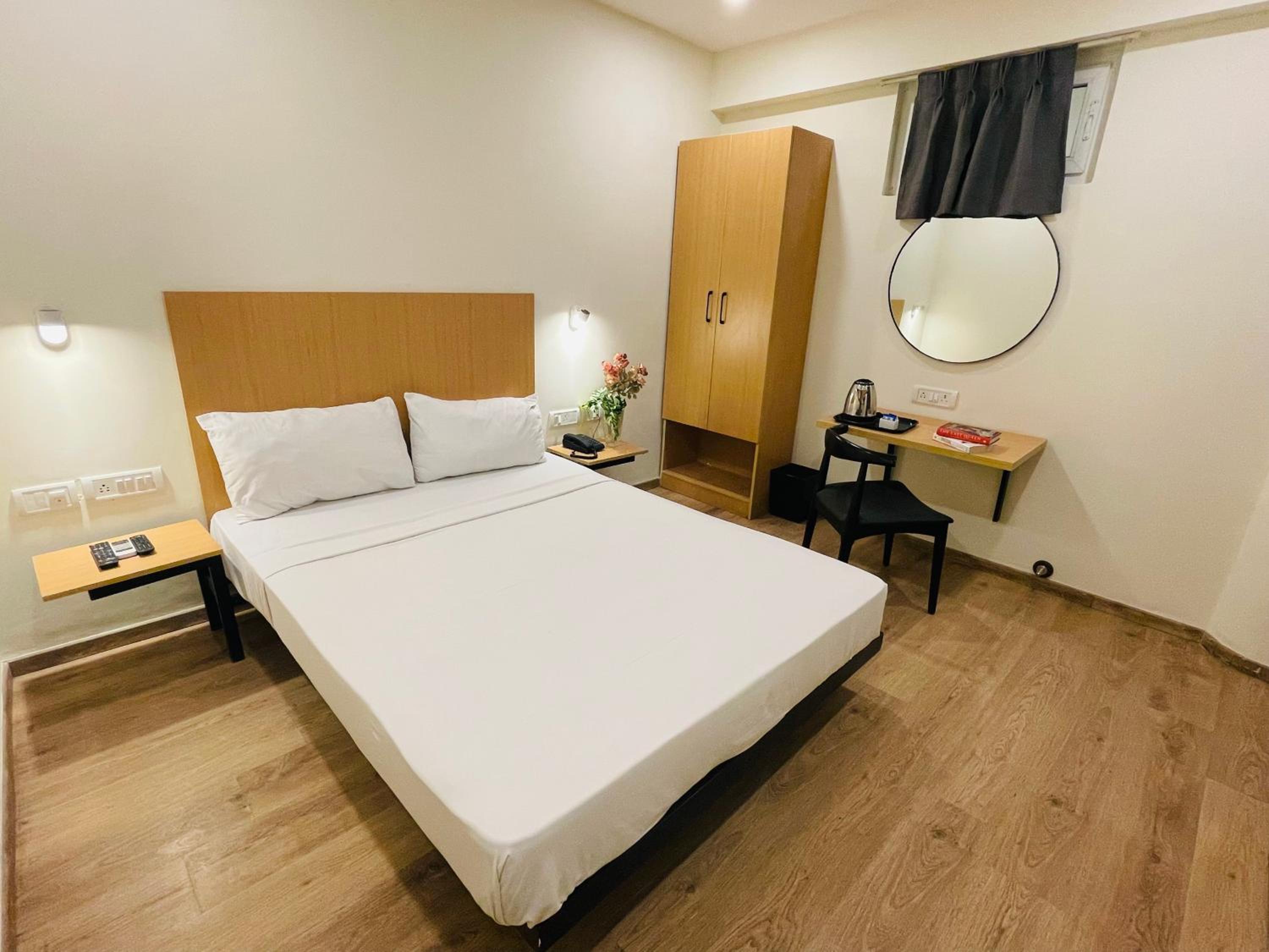 Economy Double Room - Photo 2