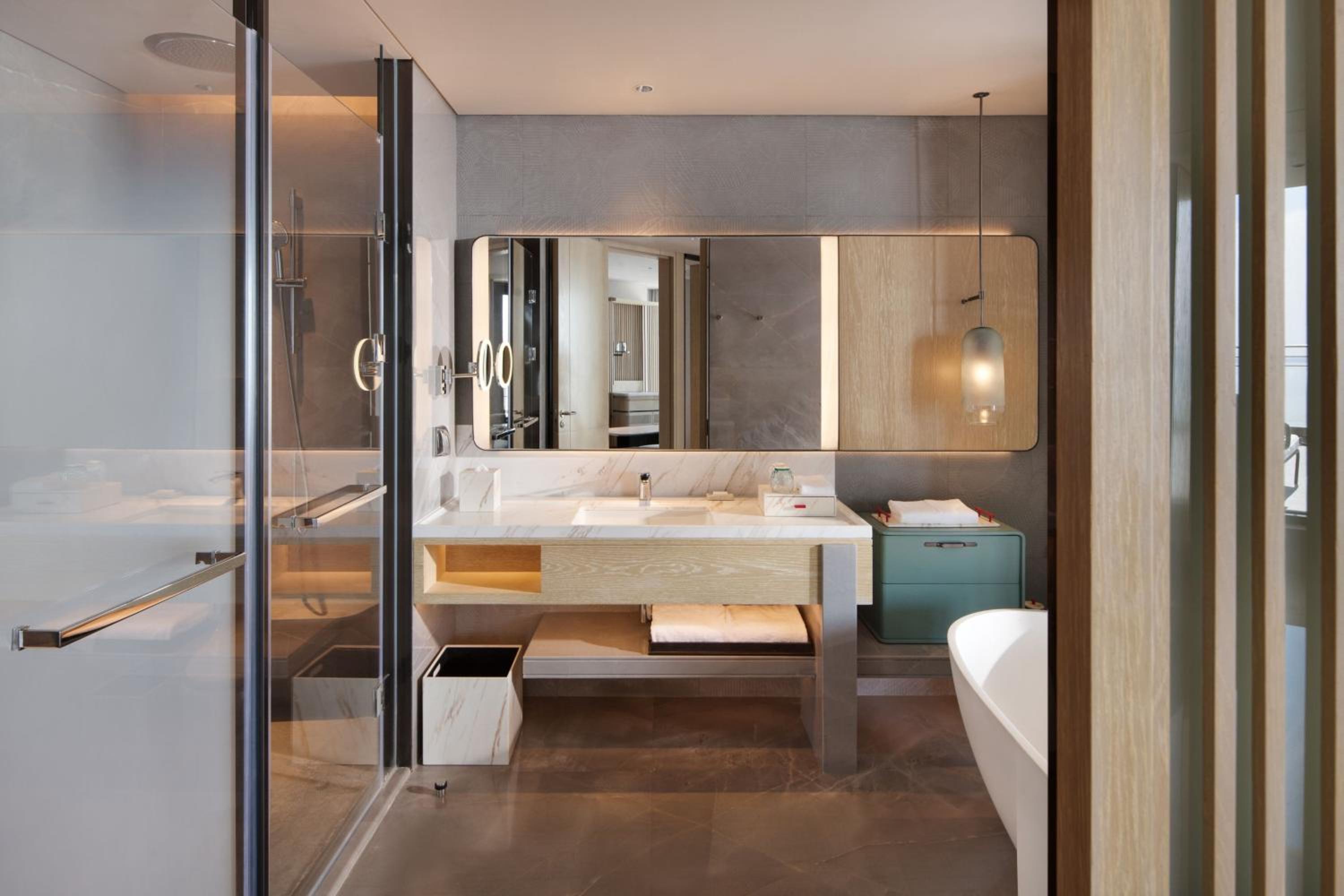Terrace King Suite with Balcony and Ocean View - Photo 2