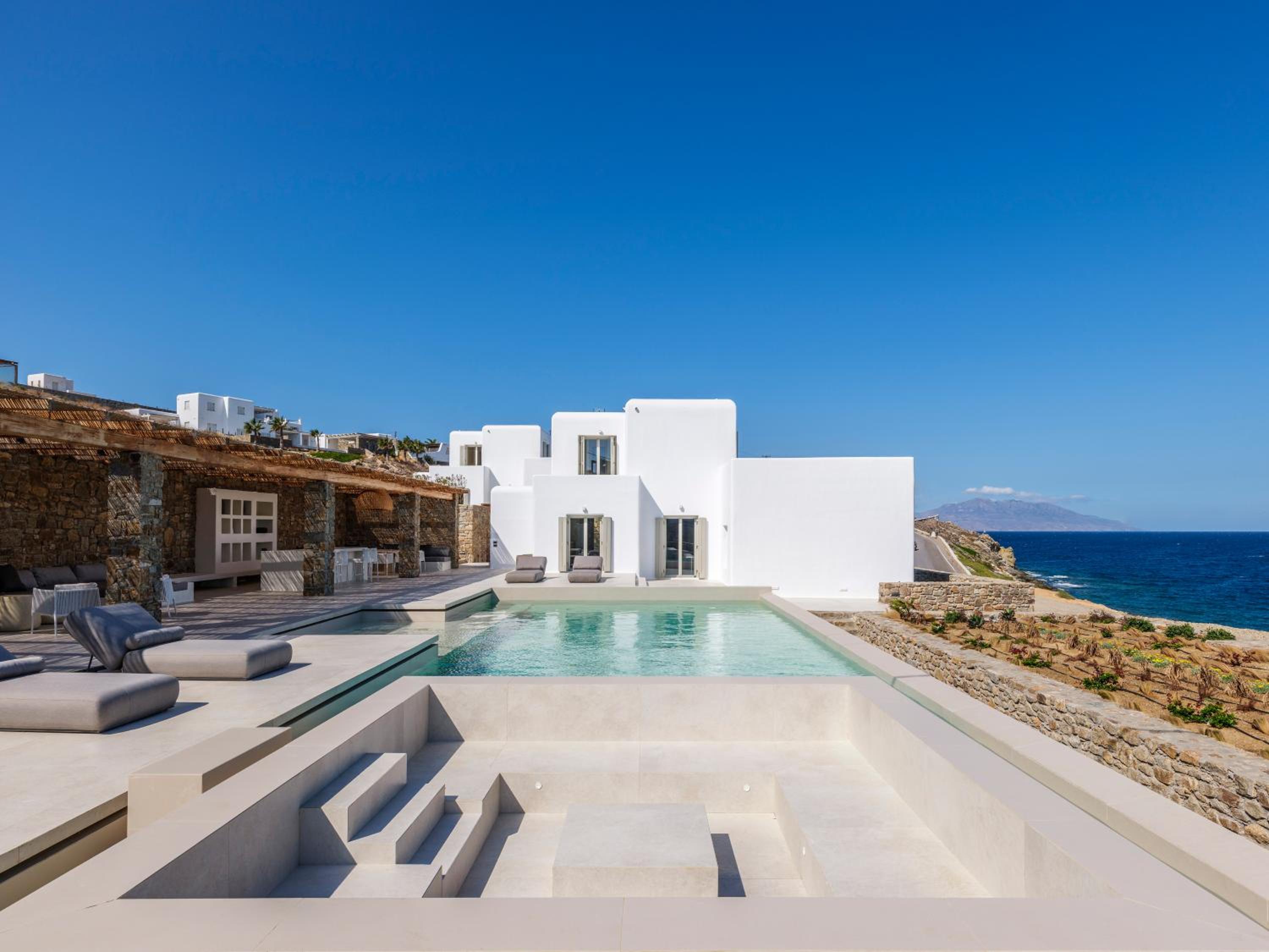 Superior Villa photo 3