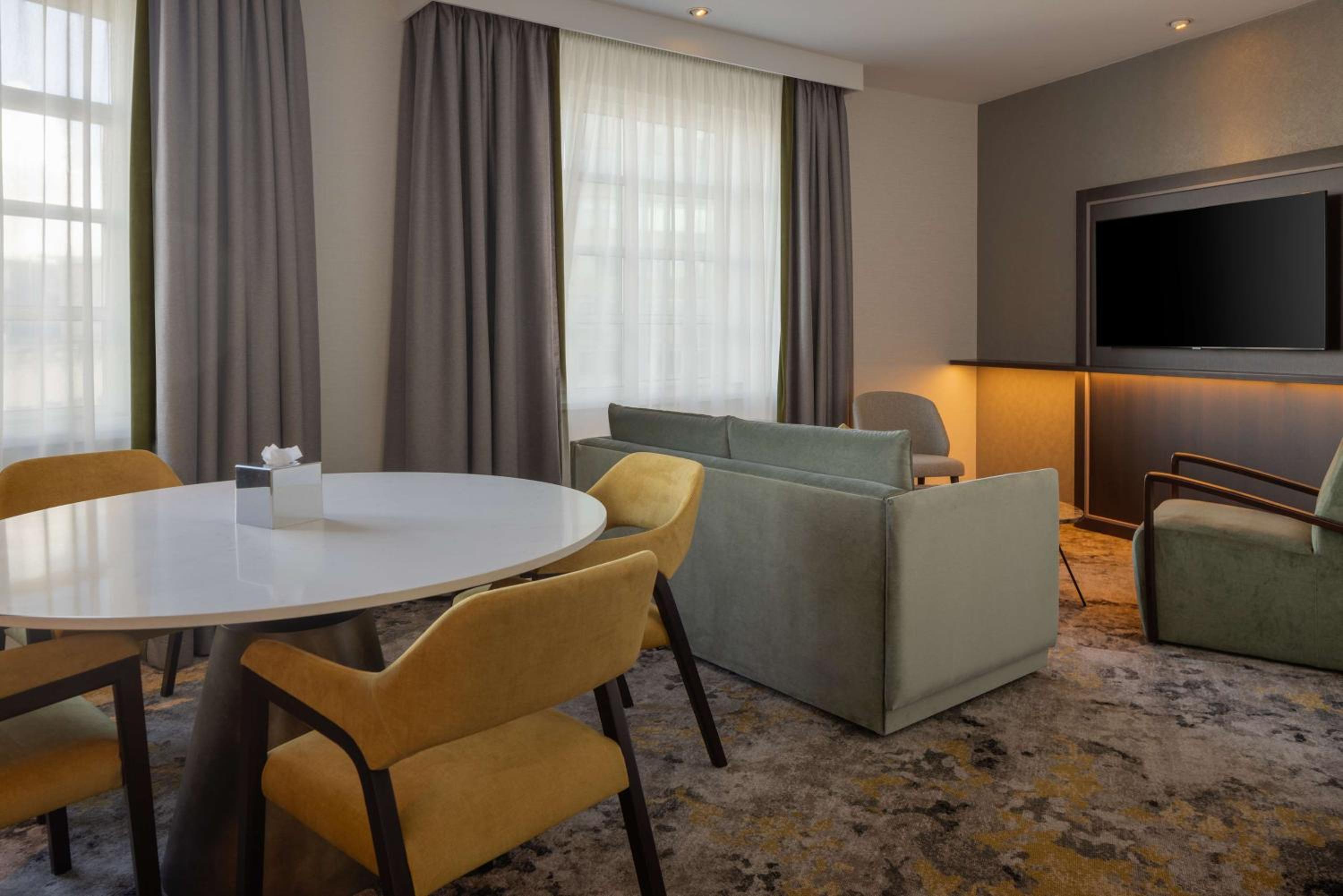 King Executive Suite - Photo 1