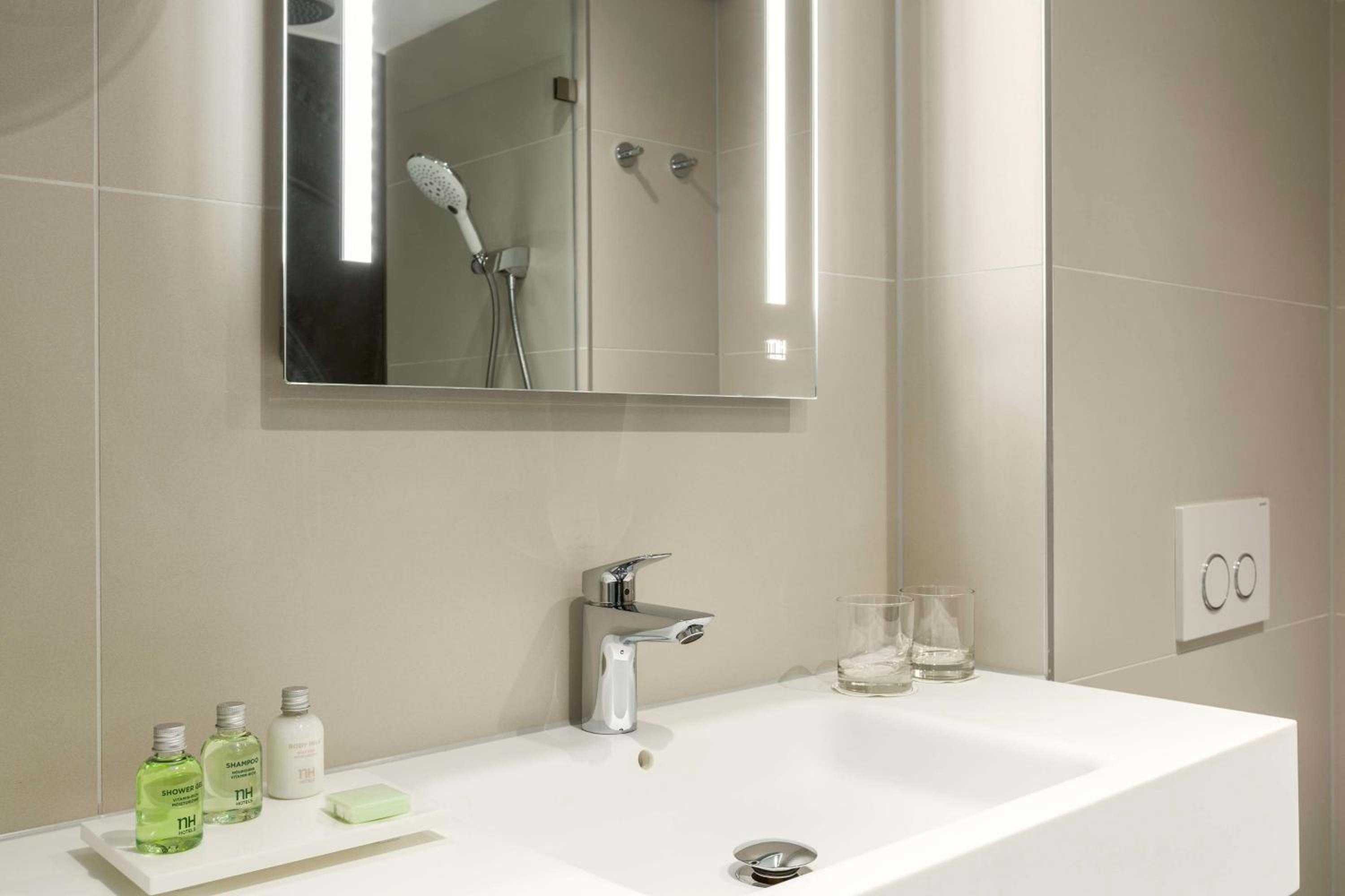 Superior Double or Twin Room - Photo 4