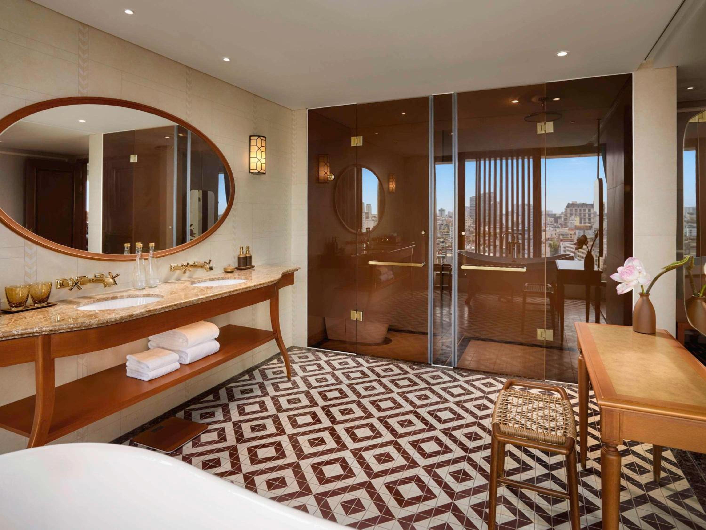 Presidential Suite with Lounge Access photo 2