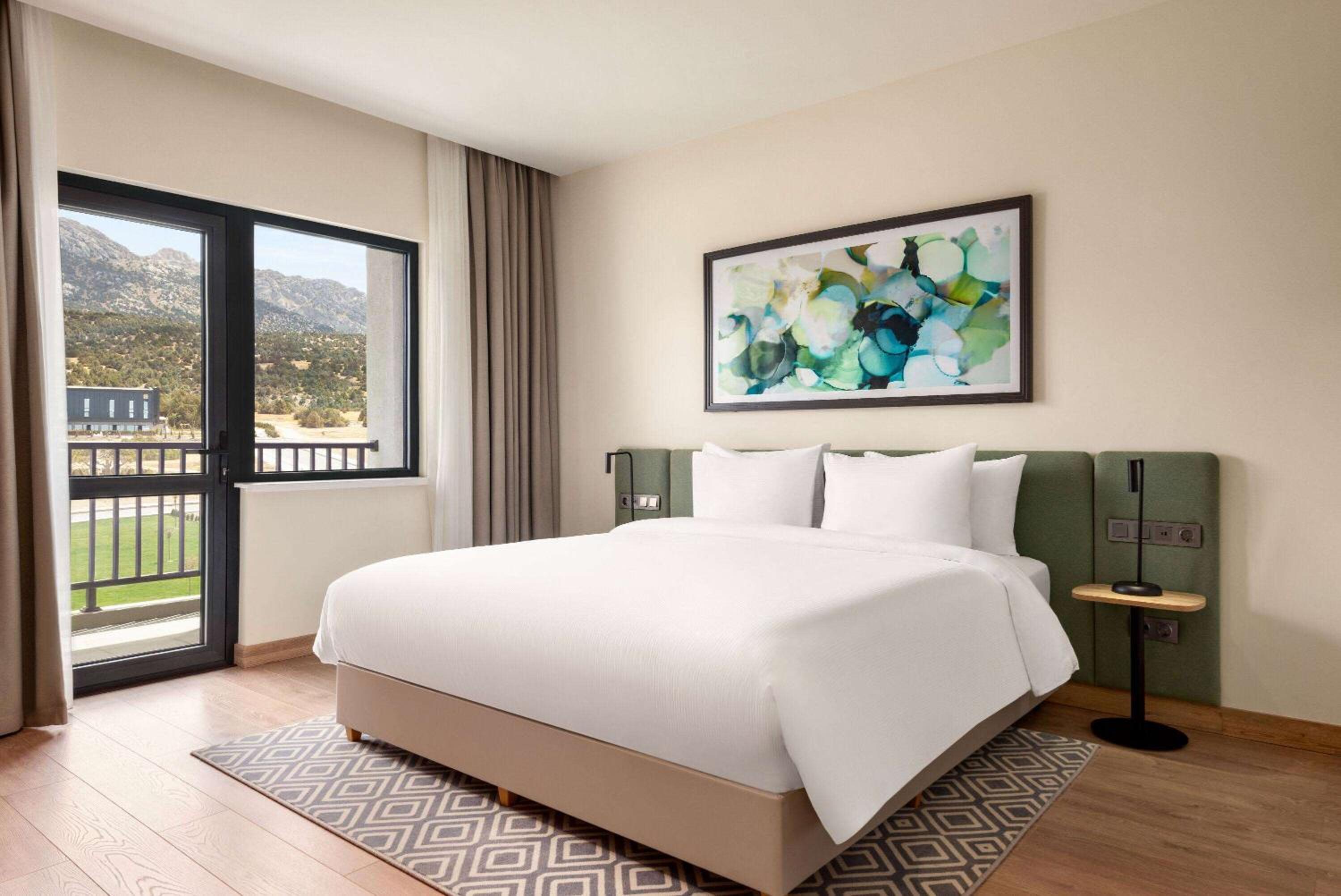 Comfort Suite photo 1