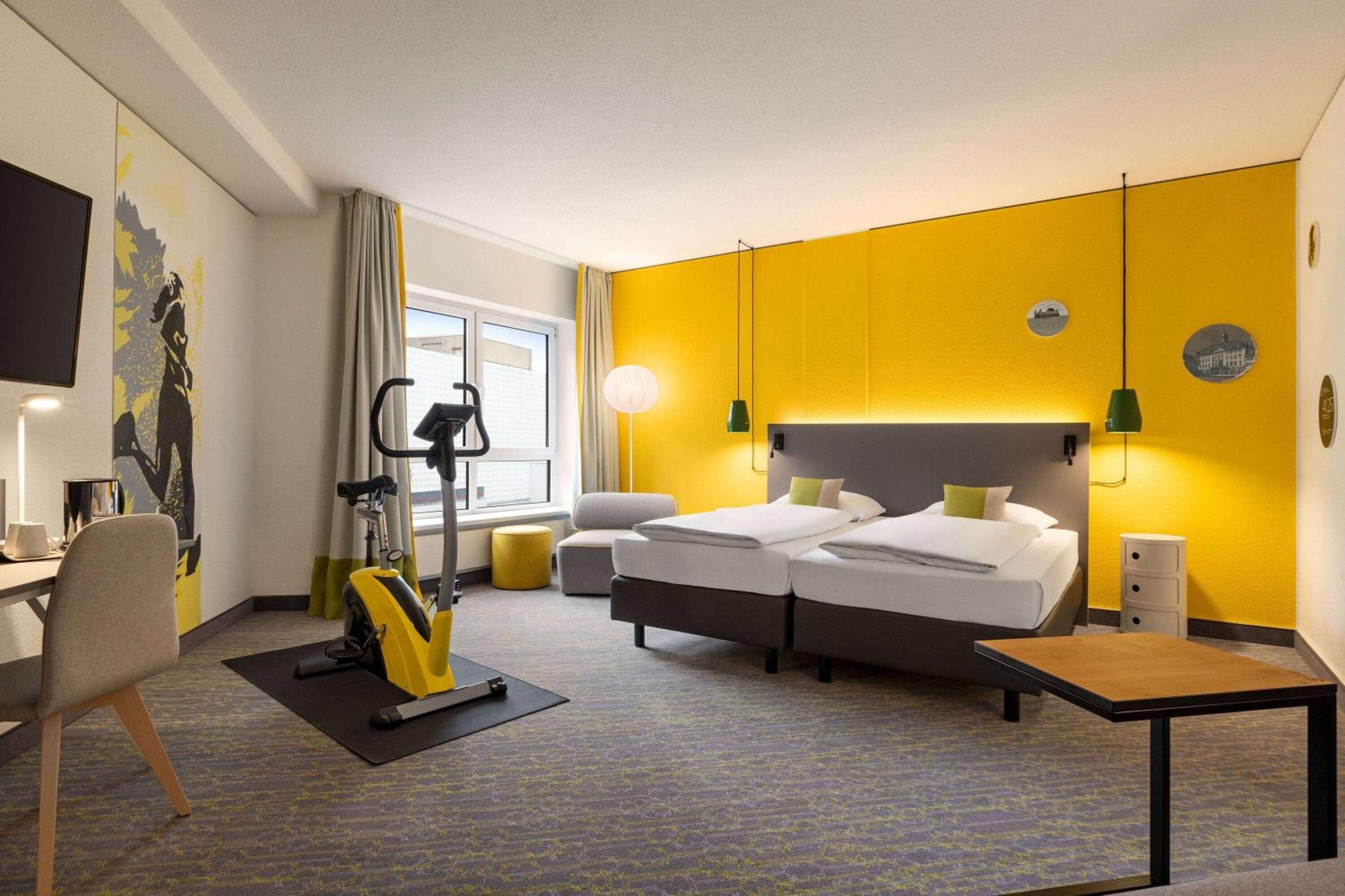 Lounge Room - Photo 13