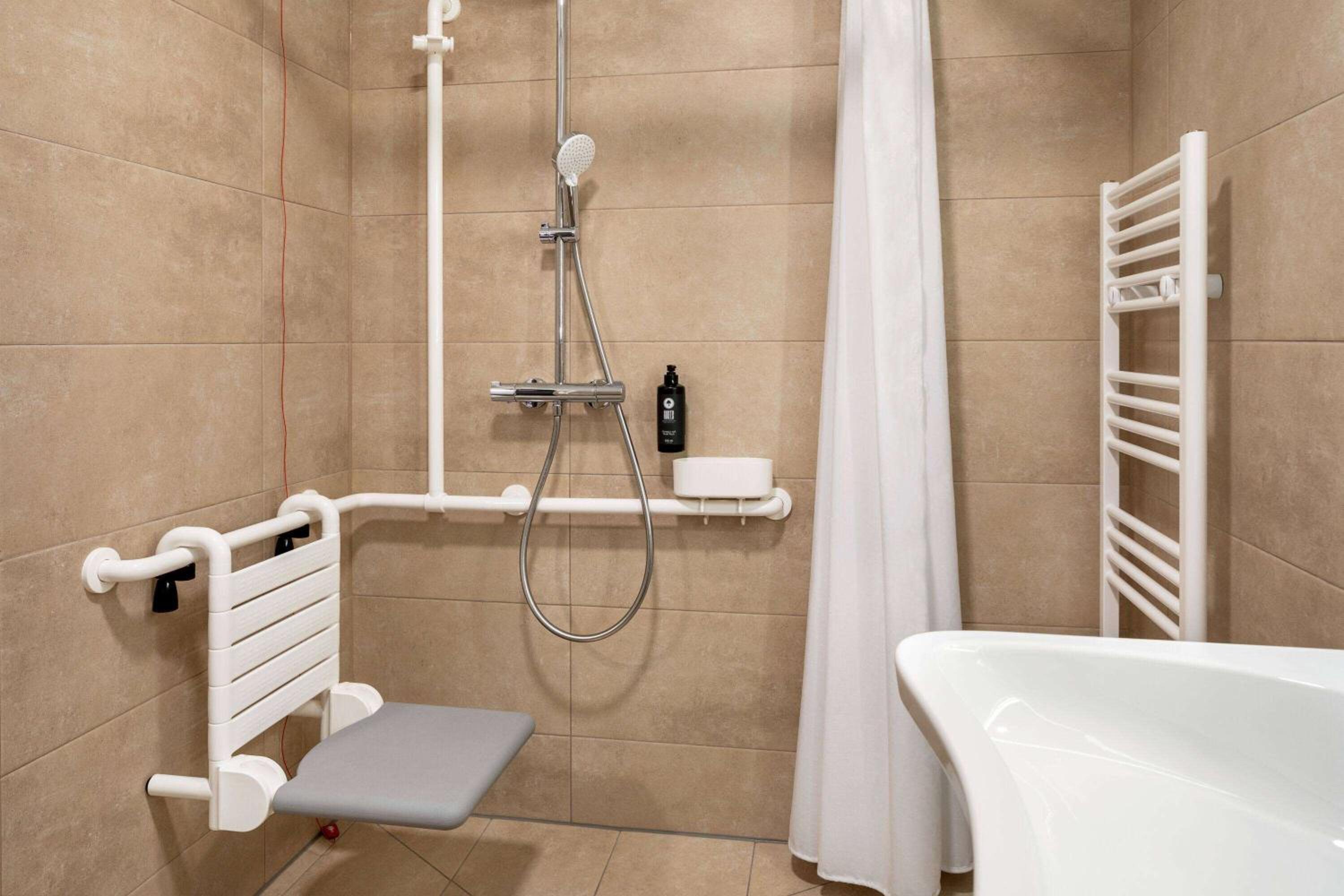 Amedia Express Graz Airport, Trademark Collection by Wyndham, Photo 5