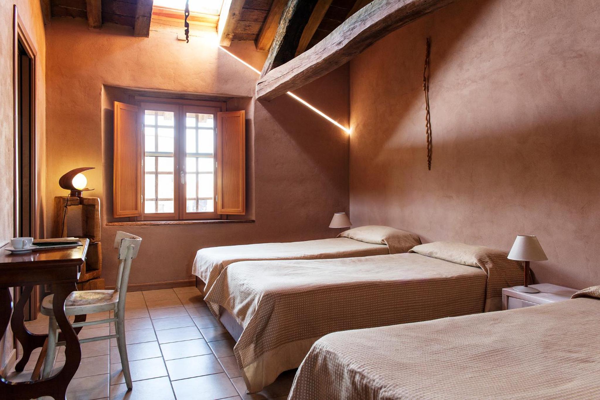 Triple Room with Private Bathroom - Photo 1