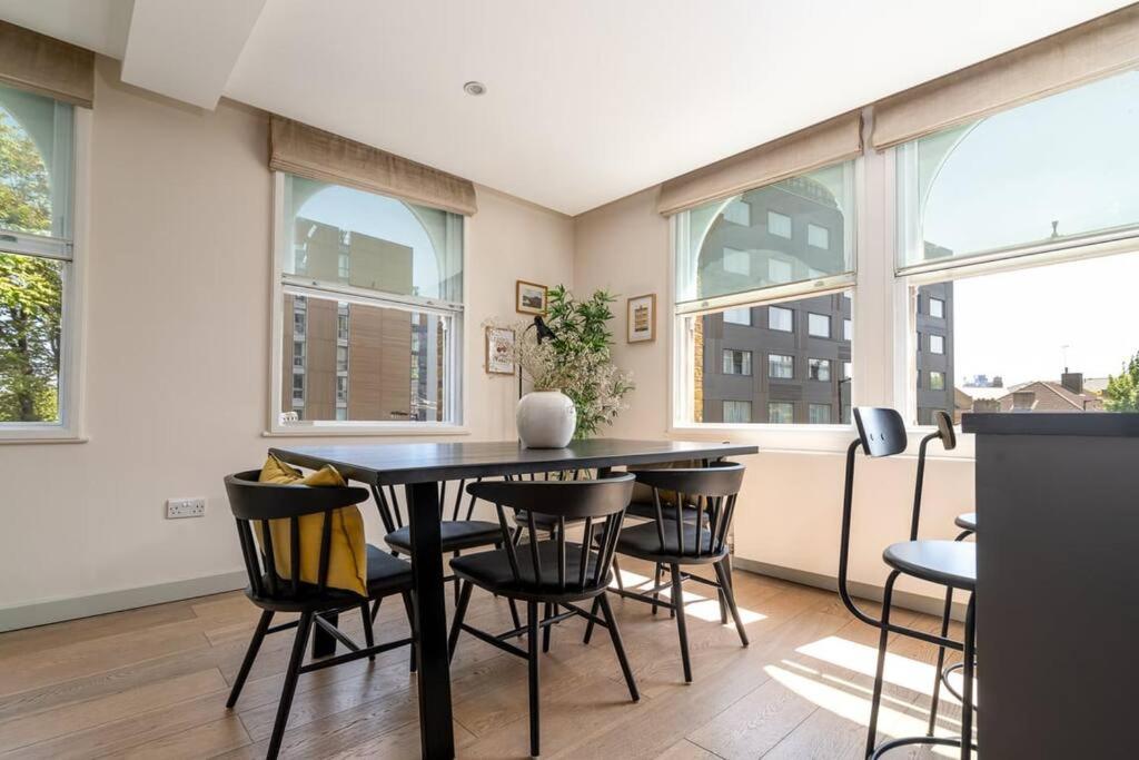 Apartment photo 2