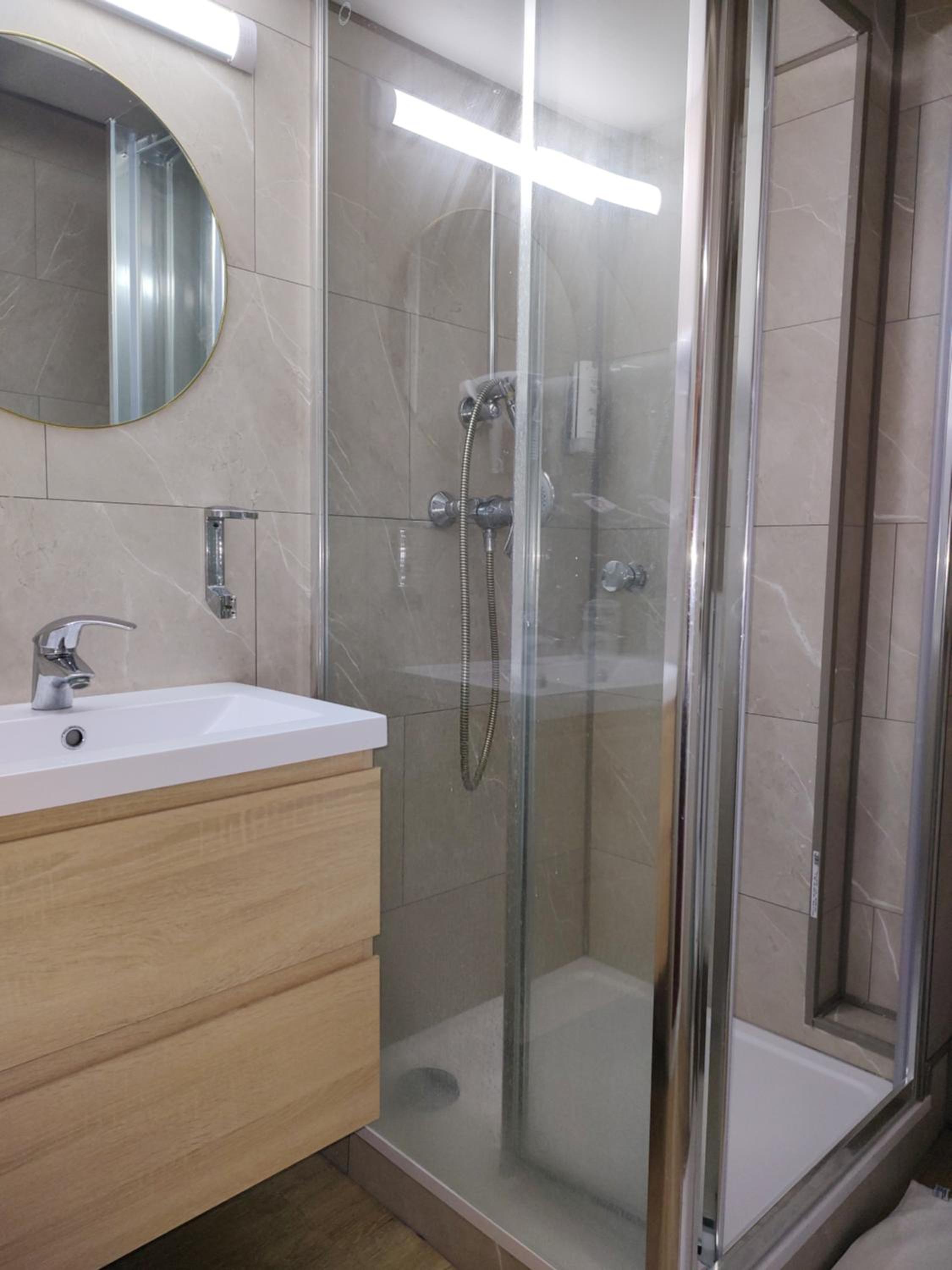 Double Room - Photo 4