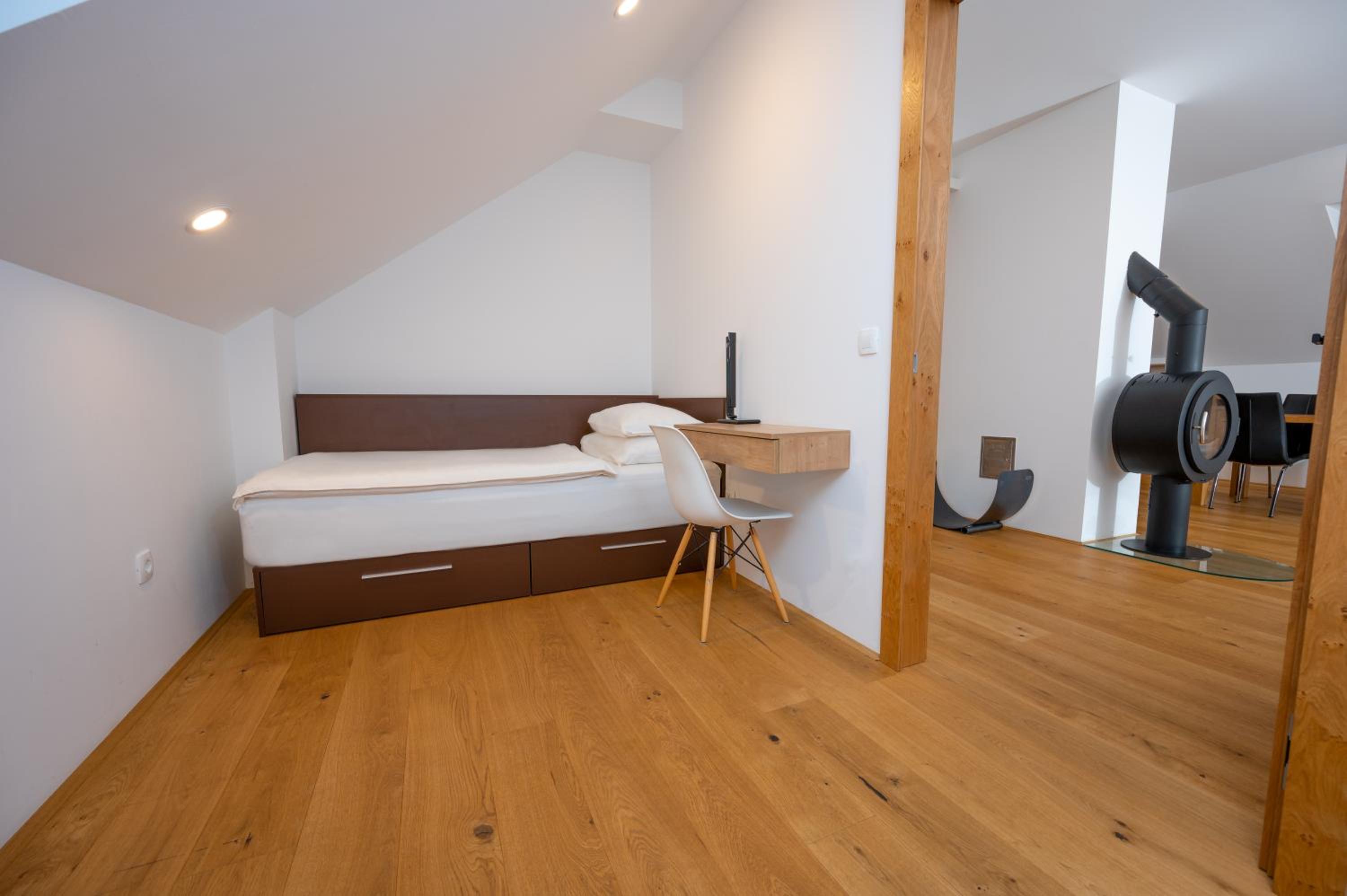 Penthouse Apartment - Photo 5