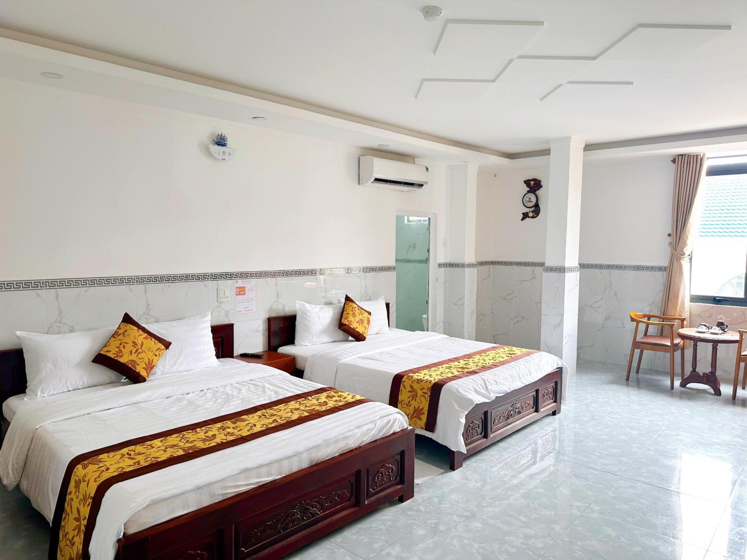 Standard Double or Twin Room - Photo 4