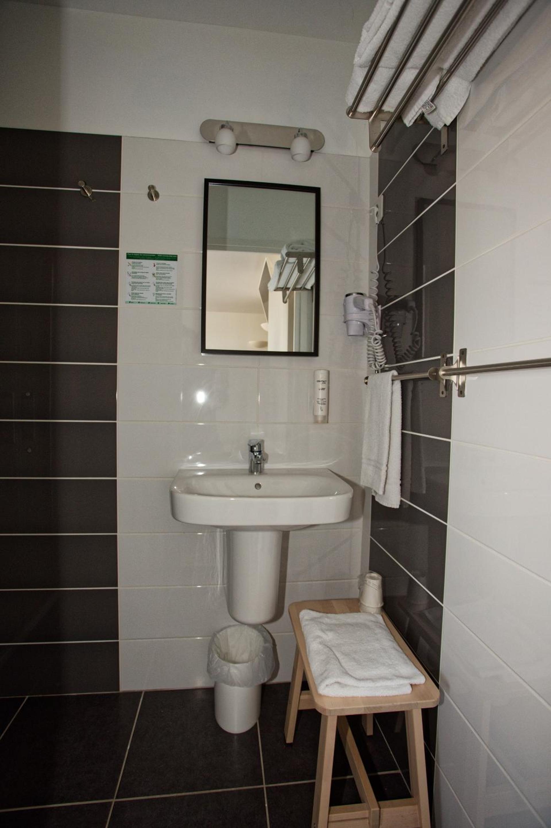 Superior Double Room - Photo 7