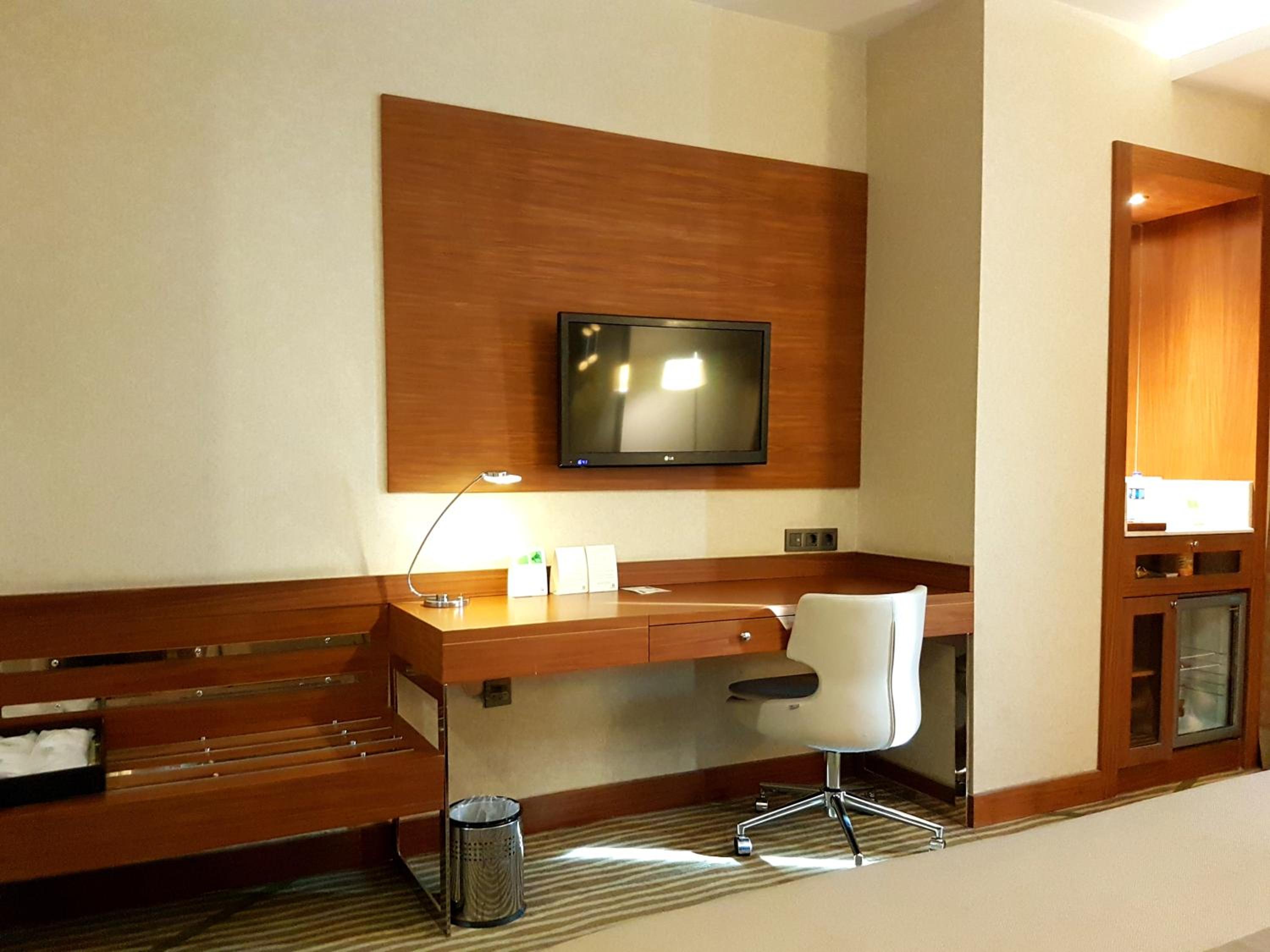 Standard King Room - Non-Smoking  photo 1