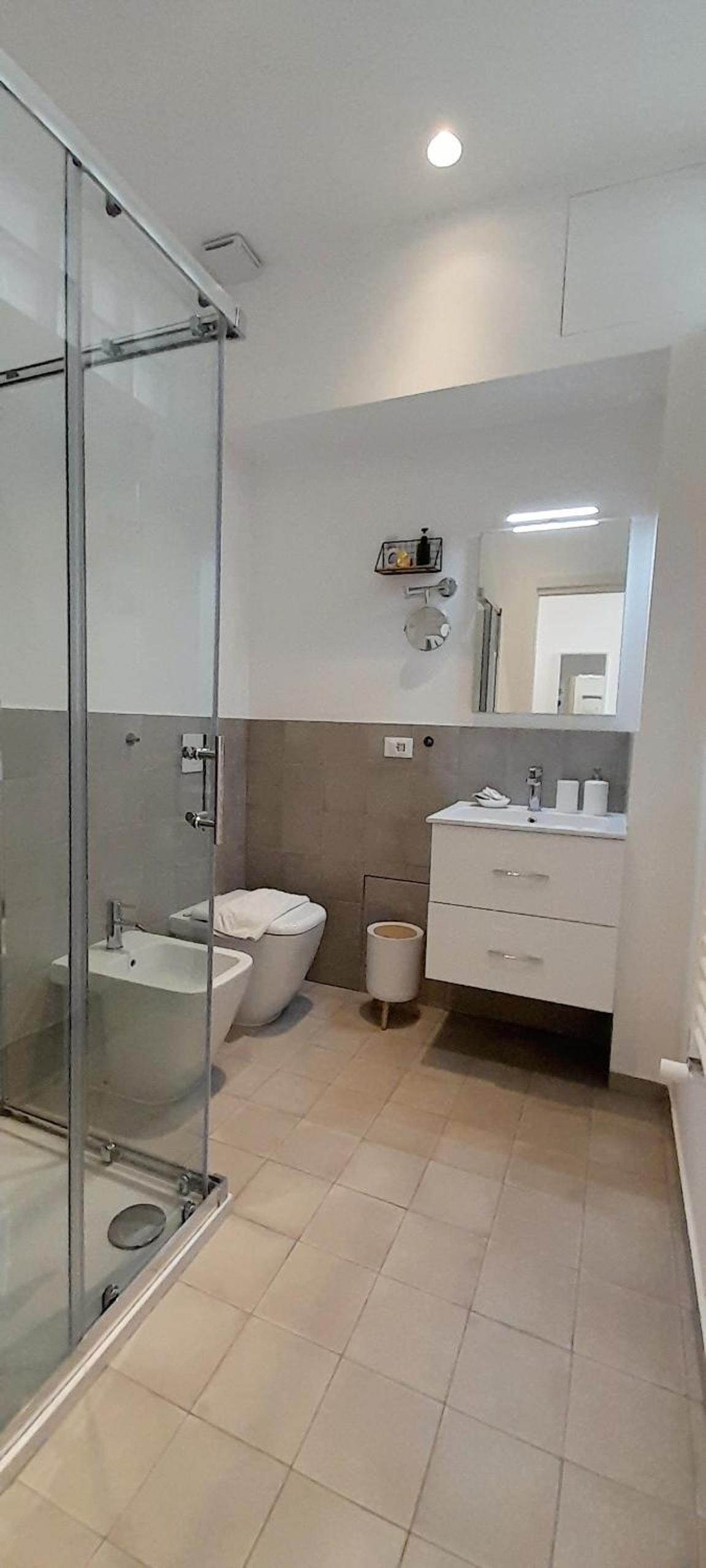 One-Bedroom Apartment - Photo 7