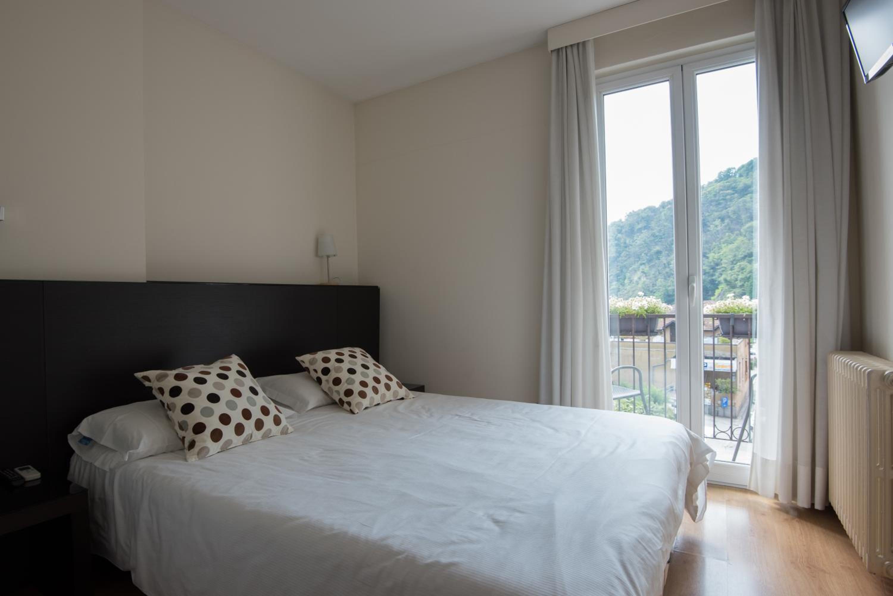 Superior Double Room - Photo 1