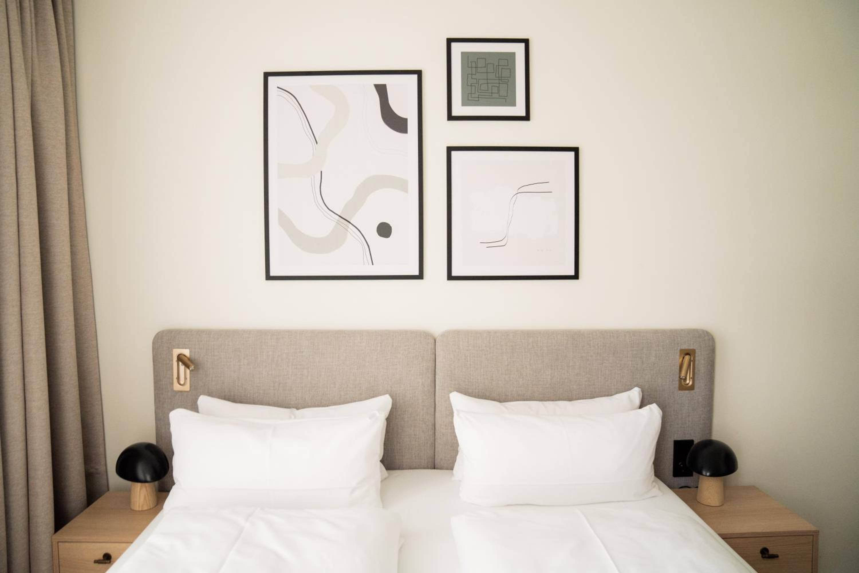 Compact Room - Photo 1
