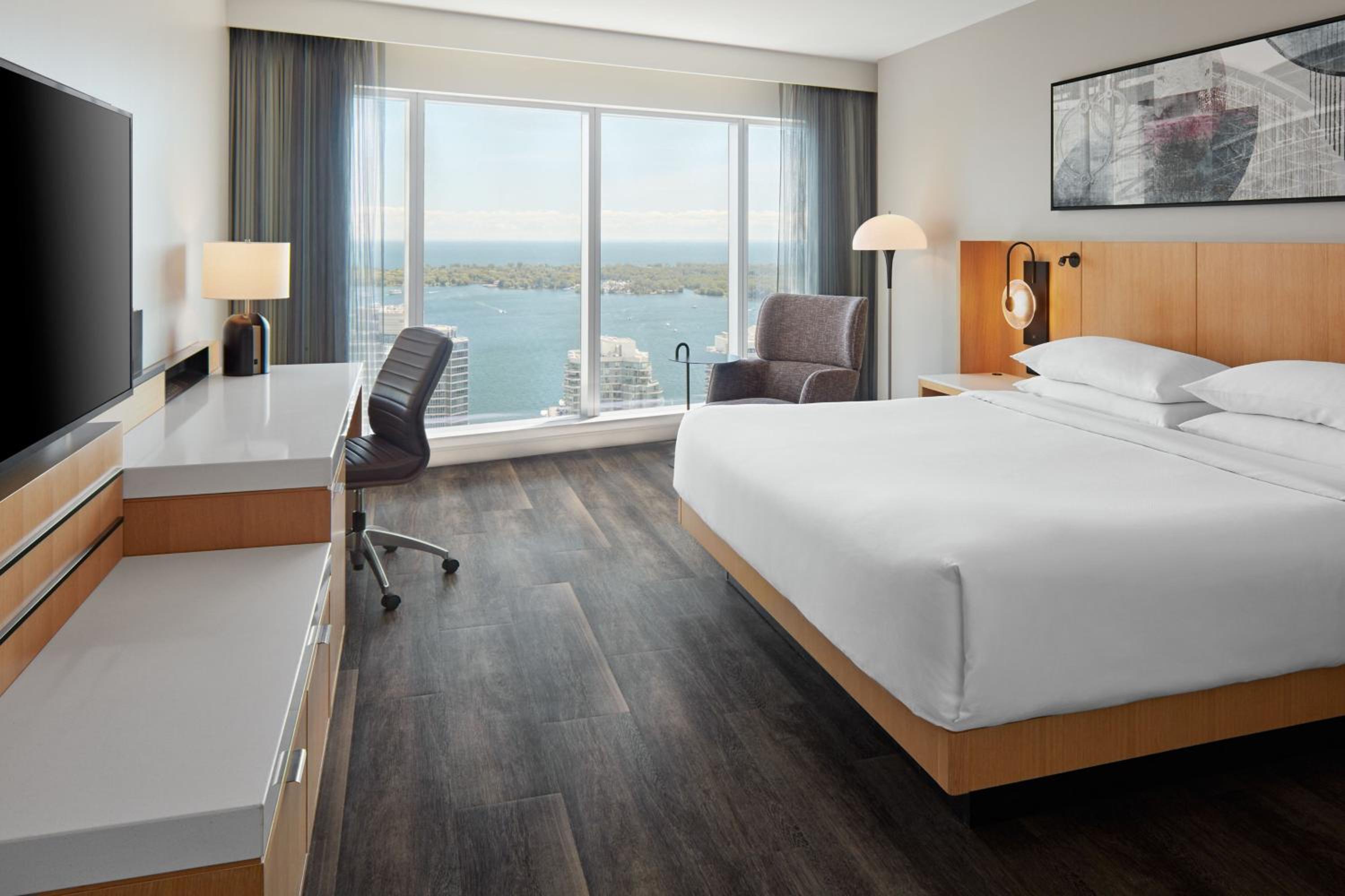 King Room with Lake View
