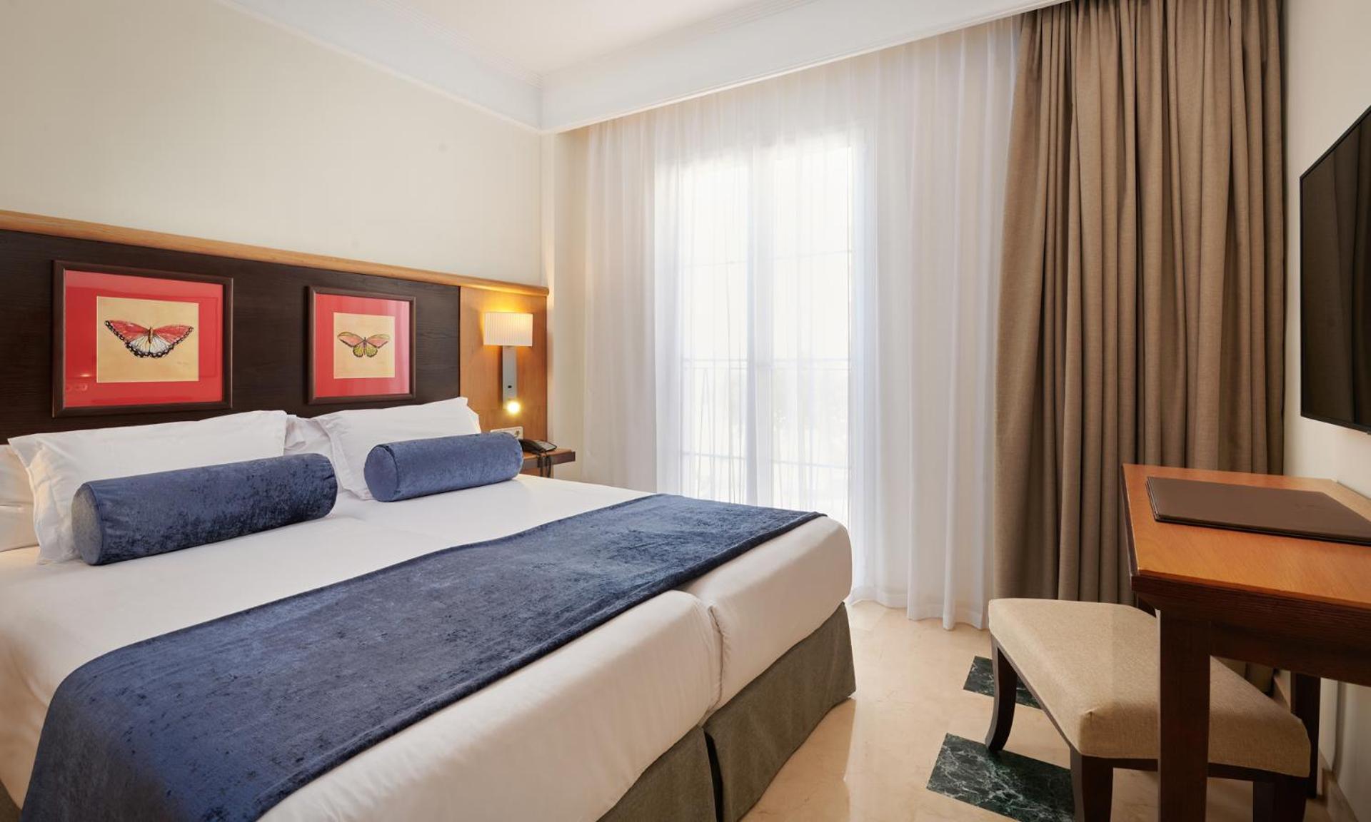 Suite (1 Adult) - Photo 1