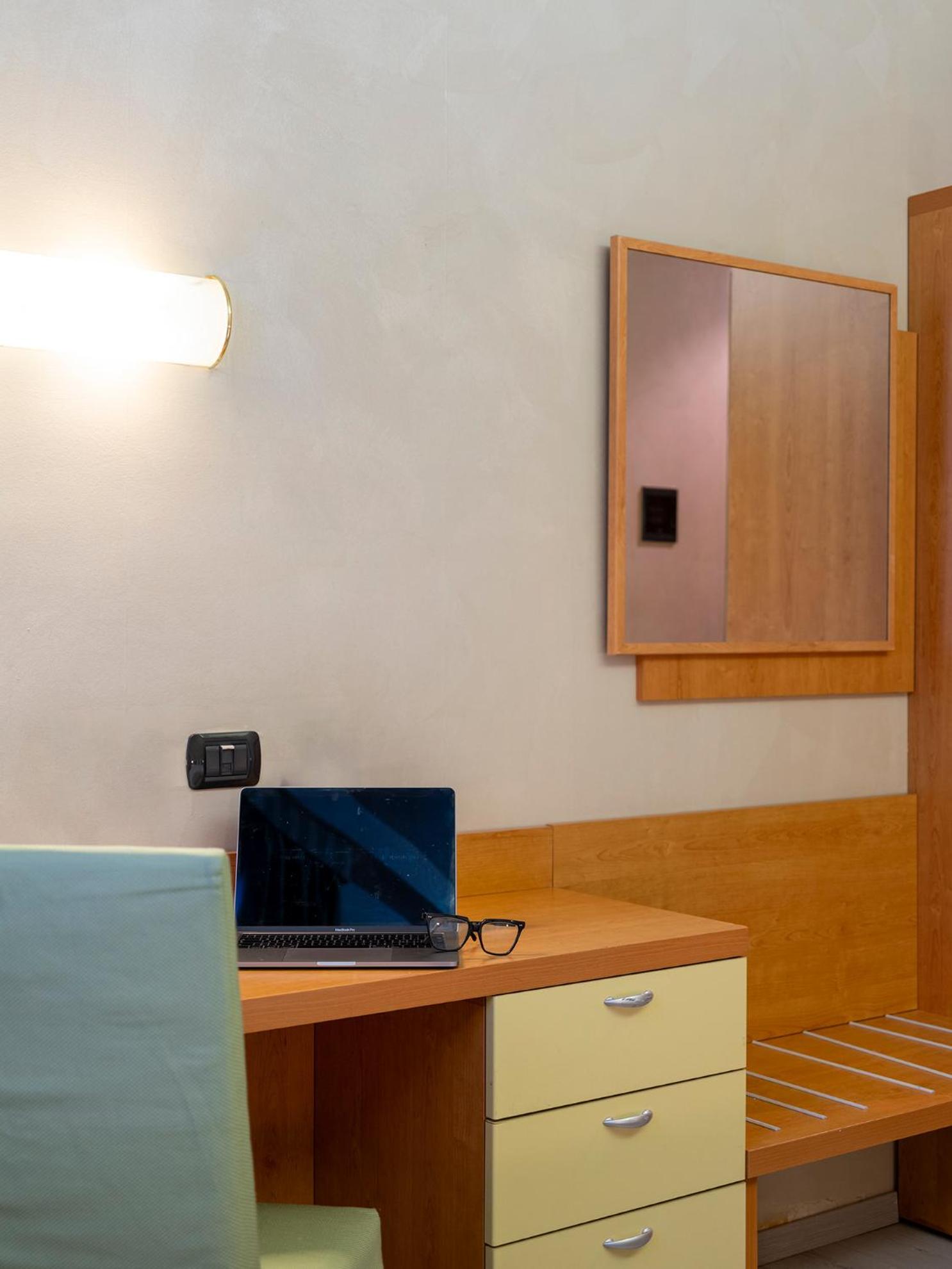 Large Double Room photo 1