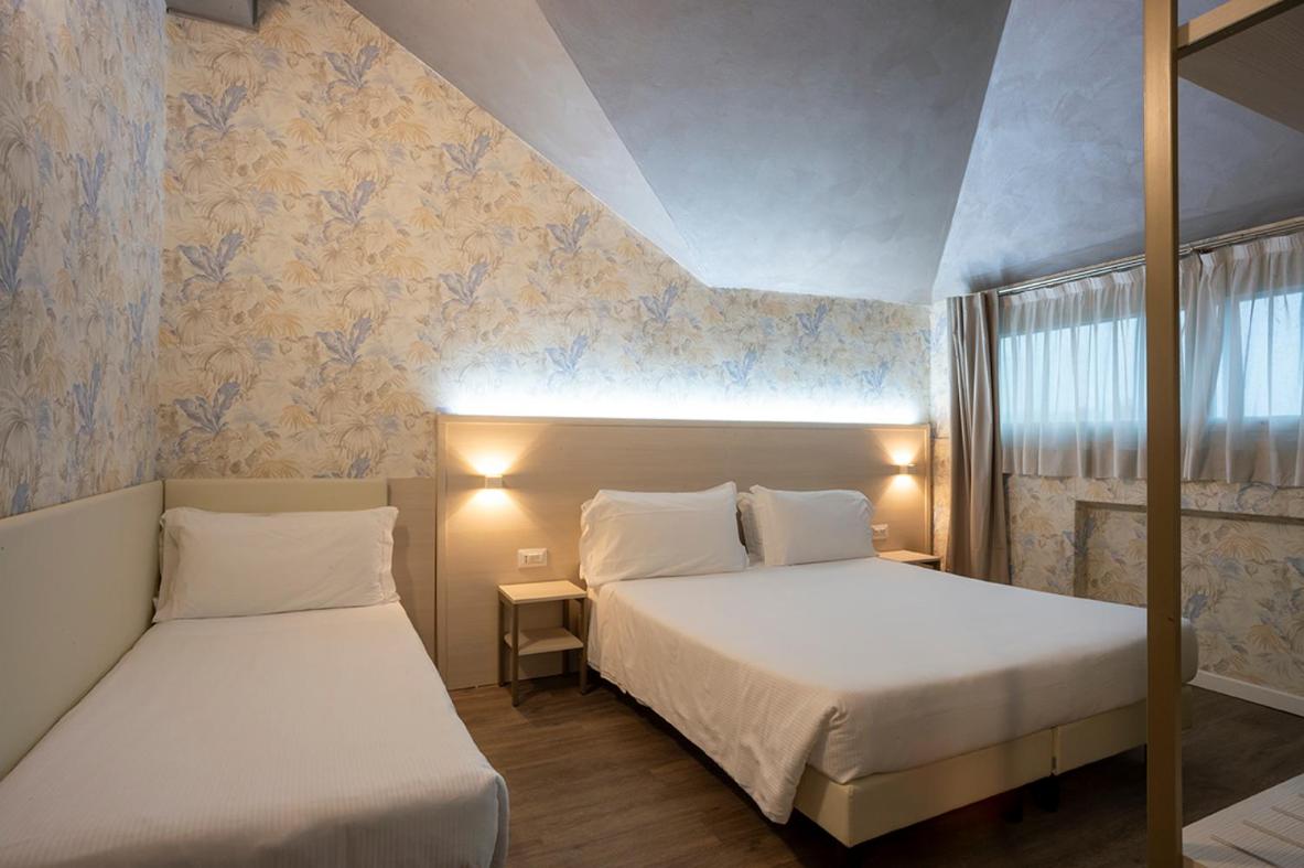 Triple Room - Photo 2