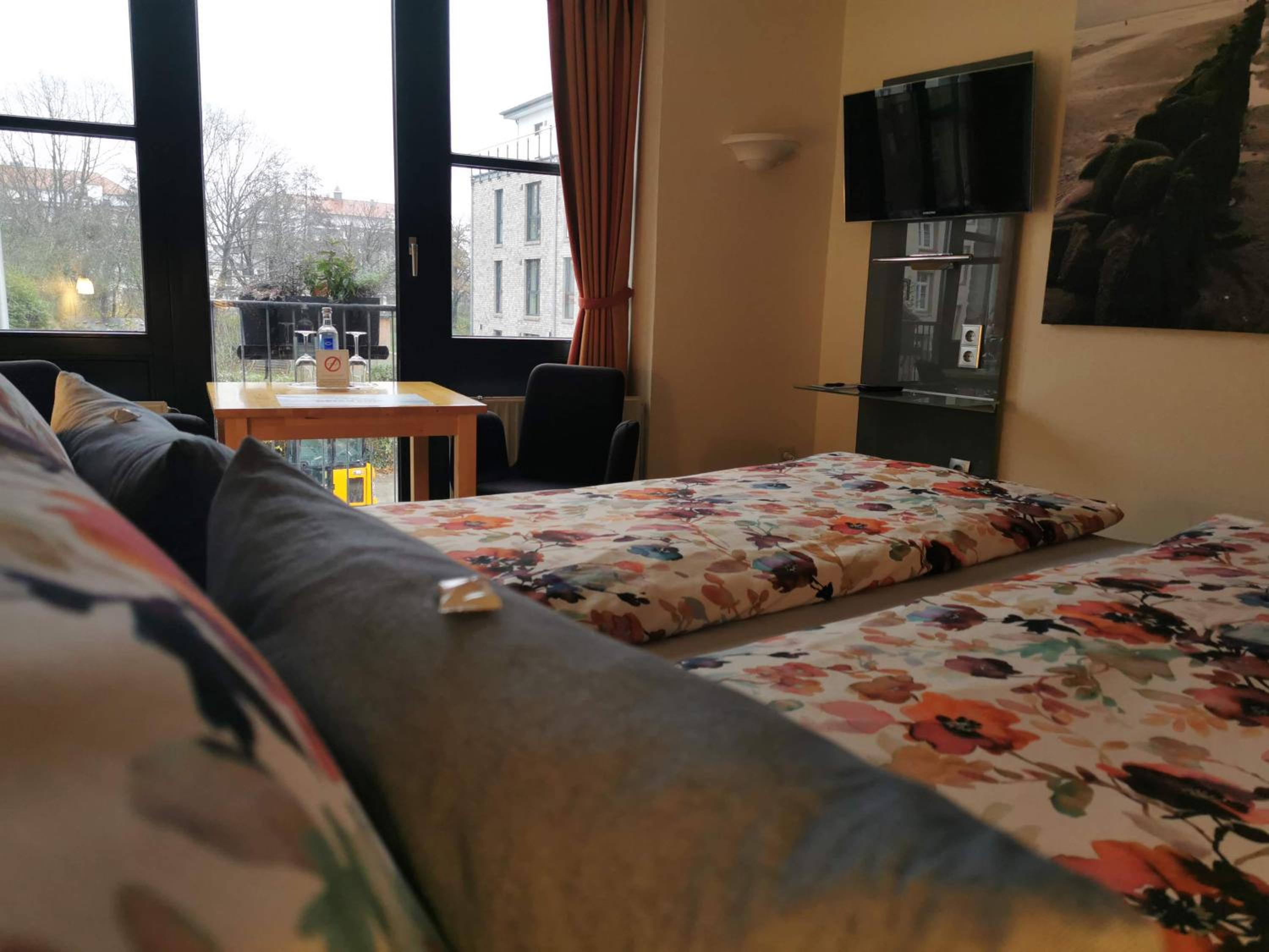Double Room - Photo 3