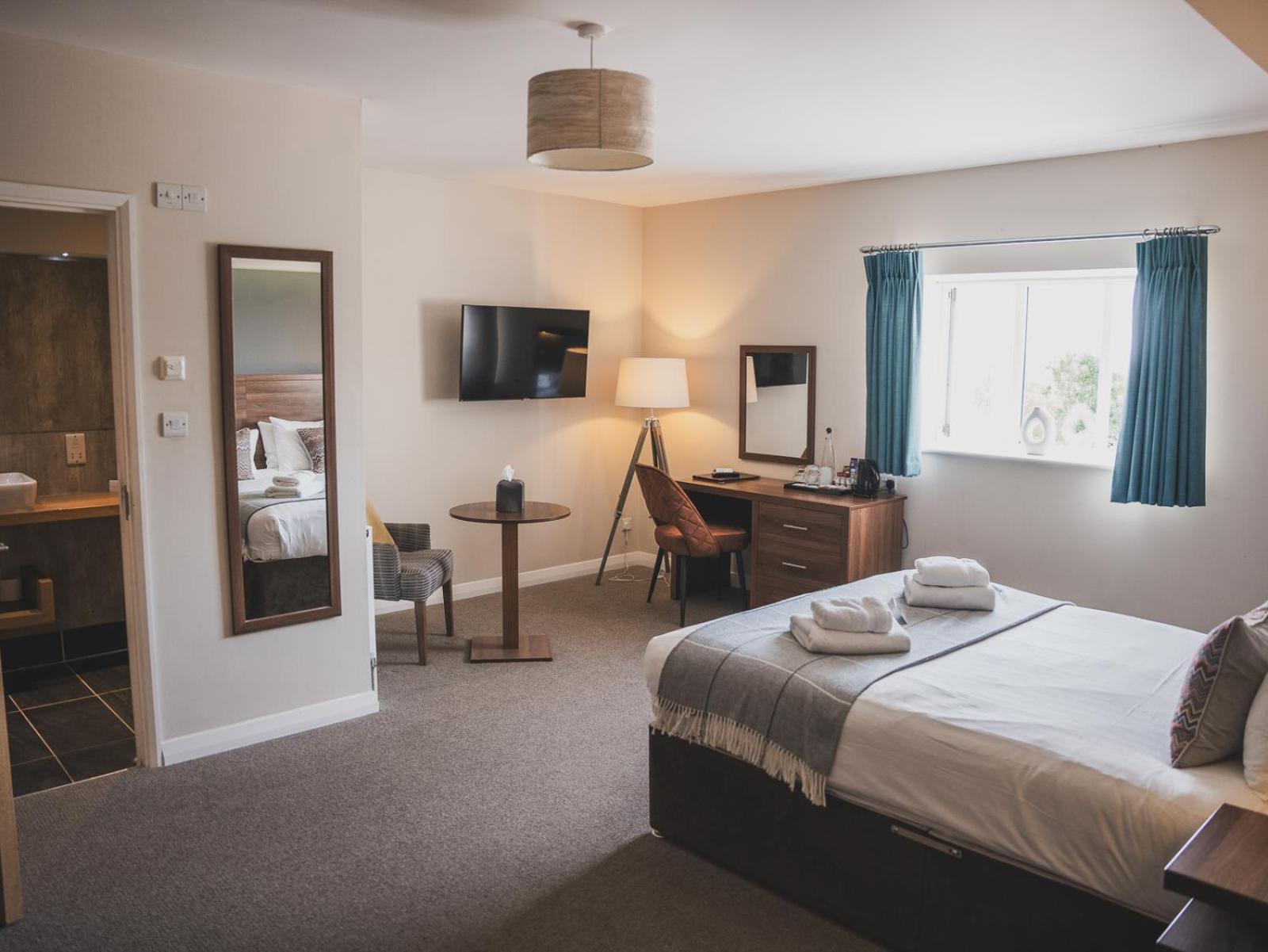 Deluxe Double Room - Photo 7
