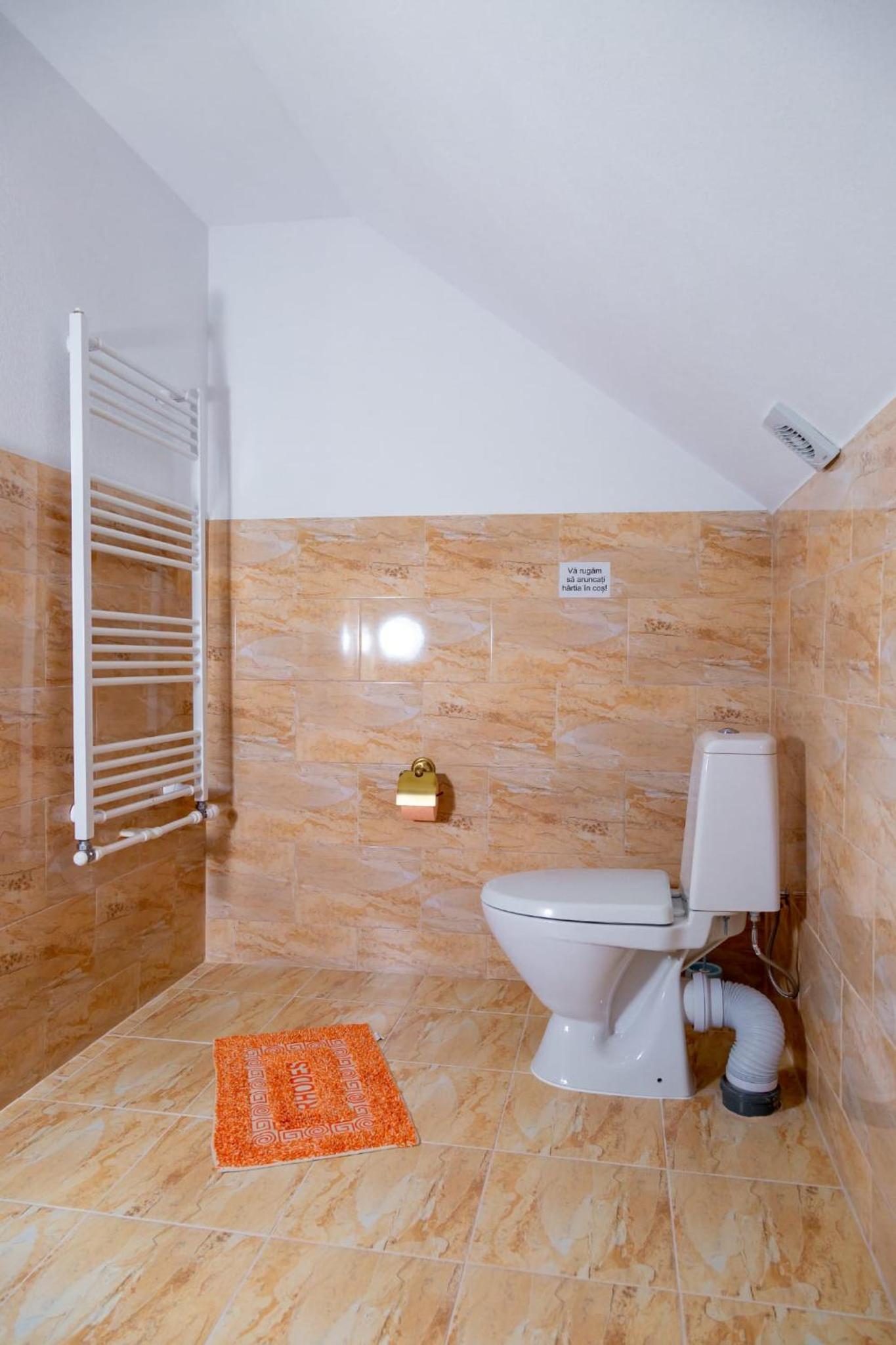 Double or Twin Room photo 2