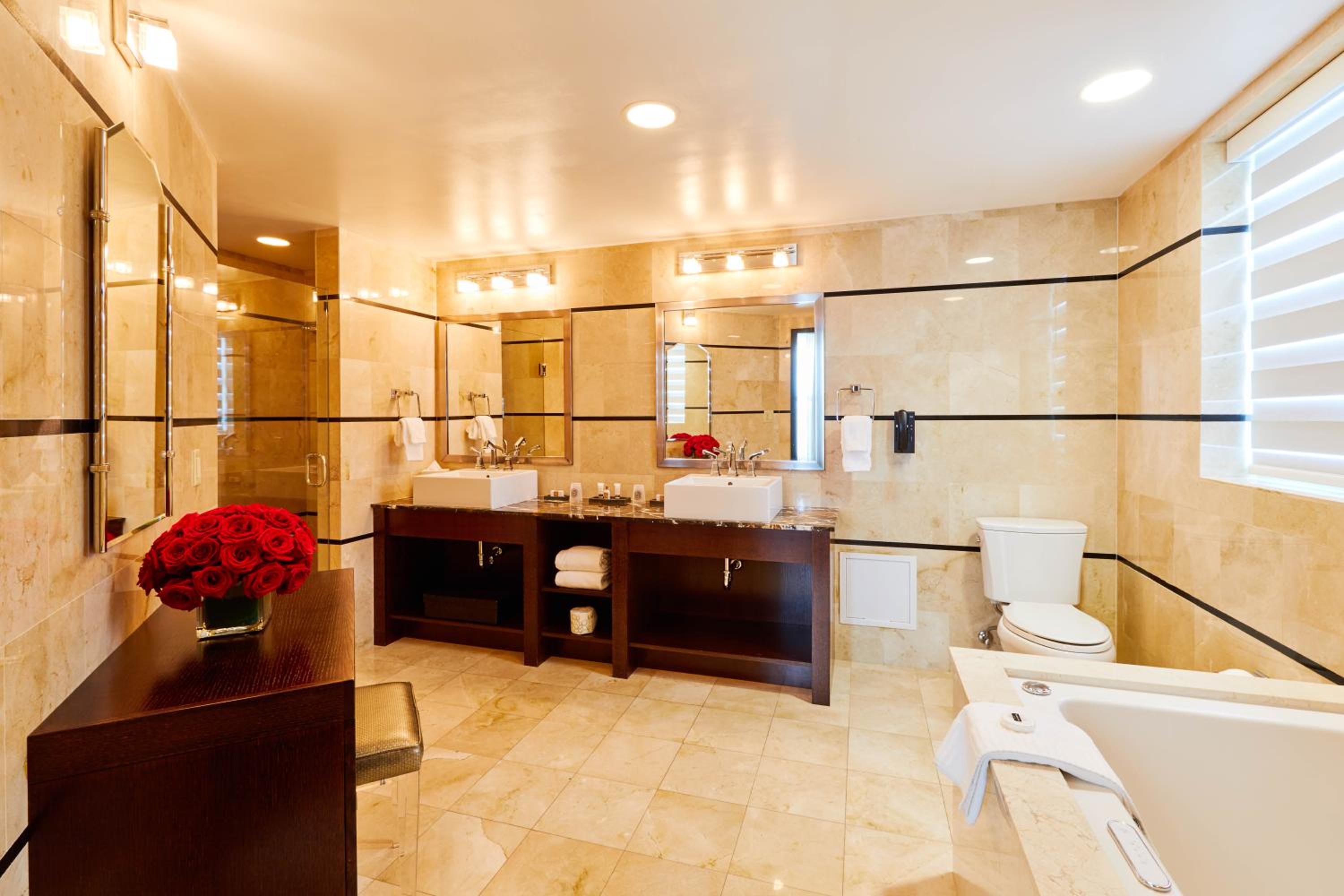 Junior Suite King photo 2